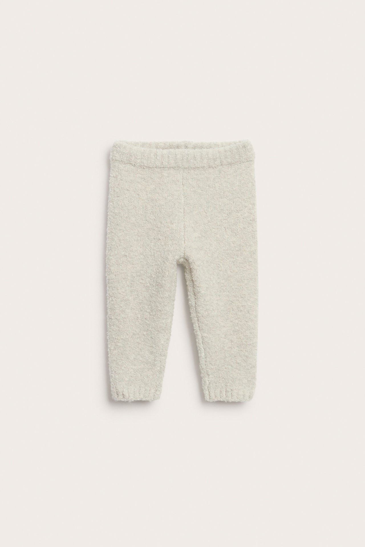 Bouclé-neulotut leggingsit