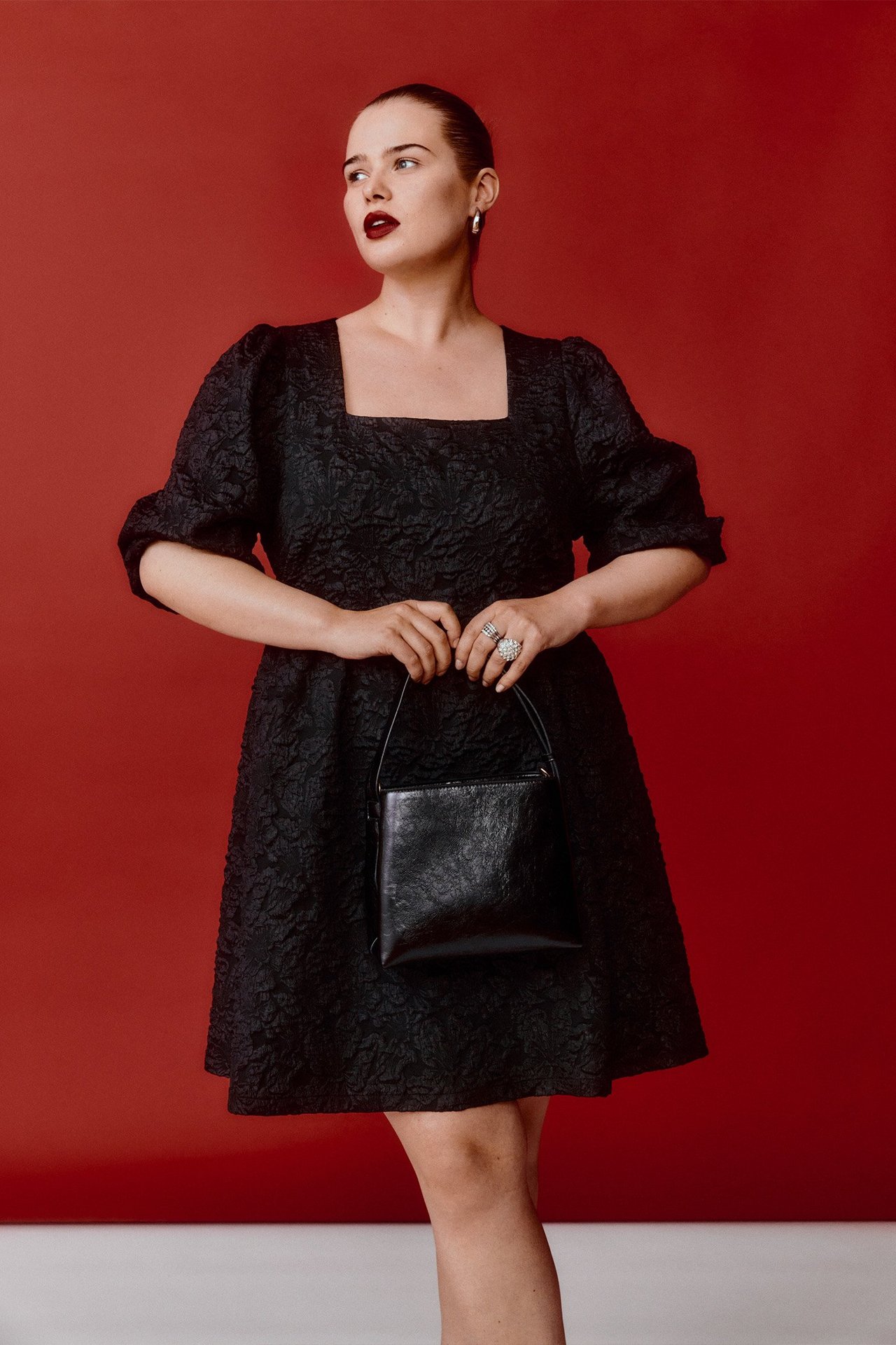 Klänning med puffärmar