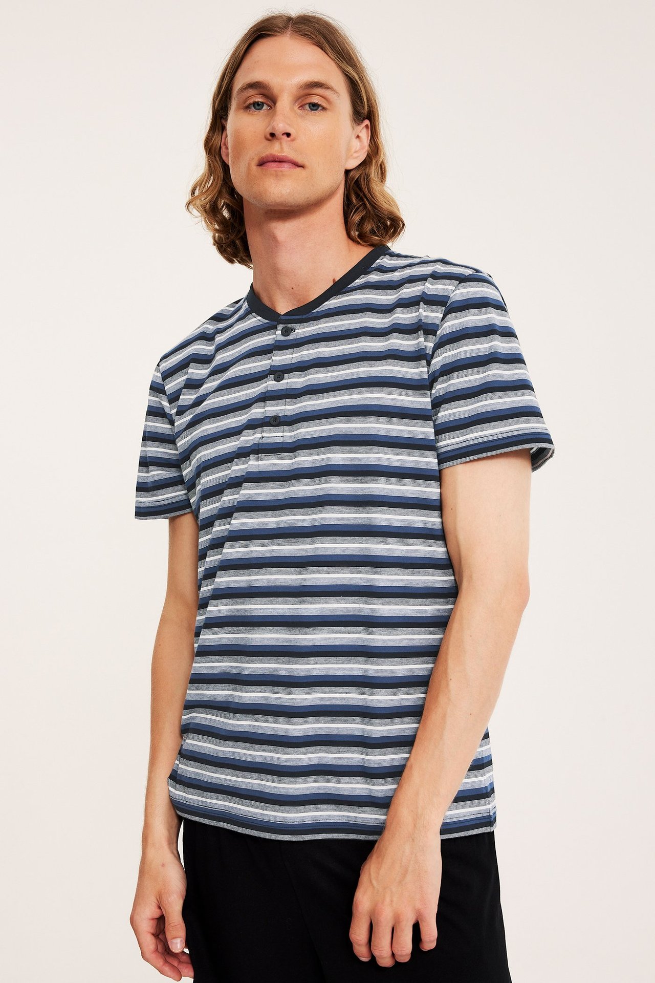Pyjamaströja