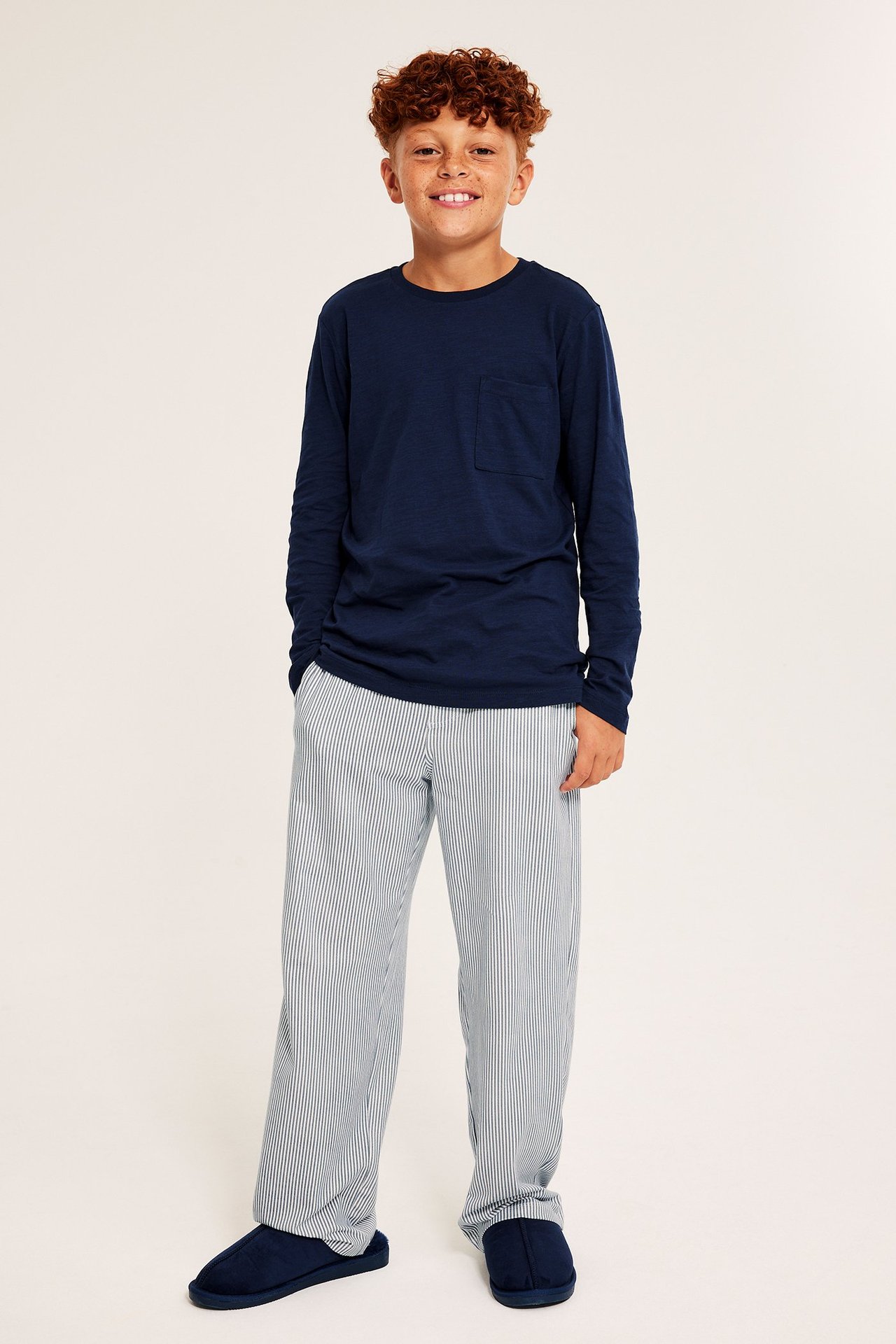 Randiga pyjamasbyxor