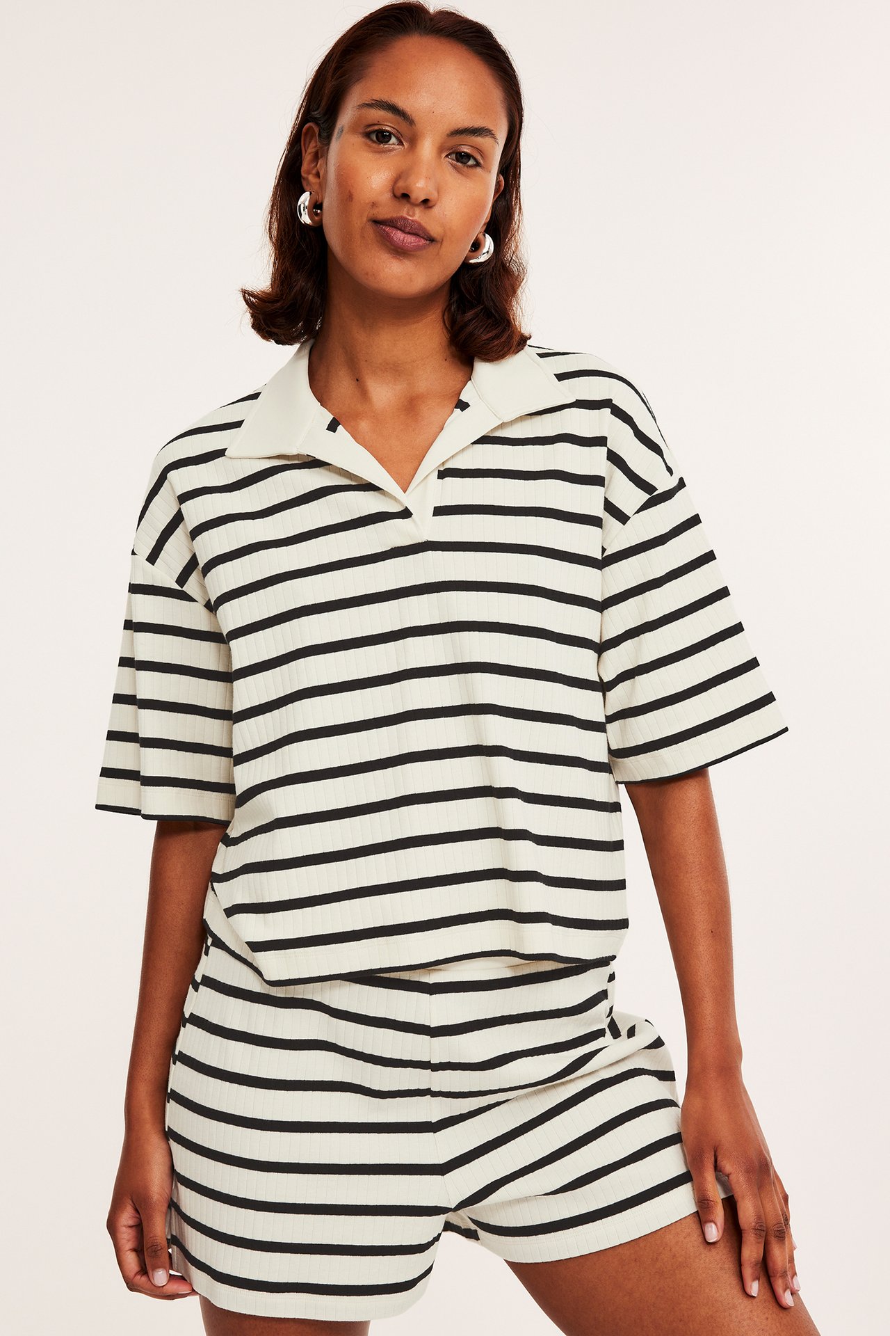 517128 - Offwhite - 1
