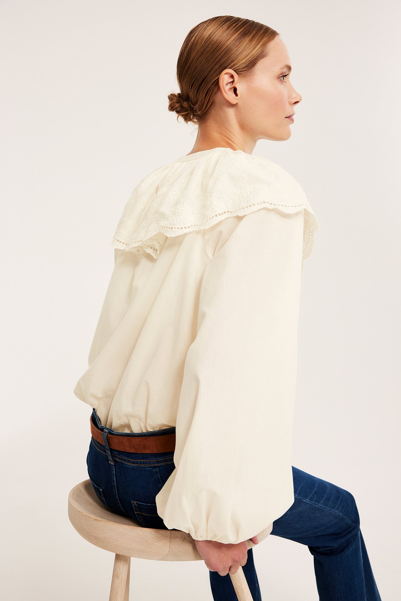 Bluse med brodert kappe - Offwhite - 177cm / Storlek: S - 5