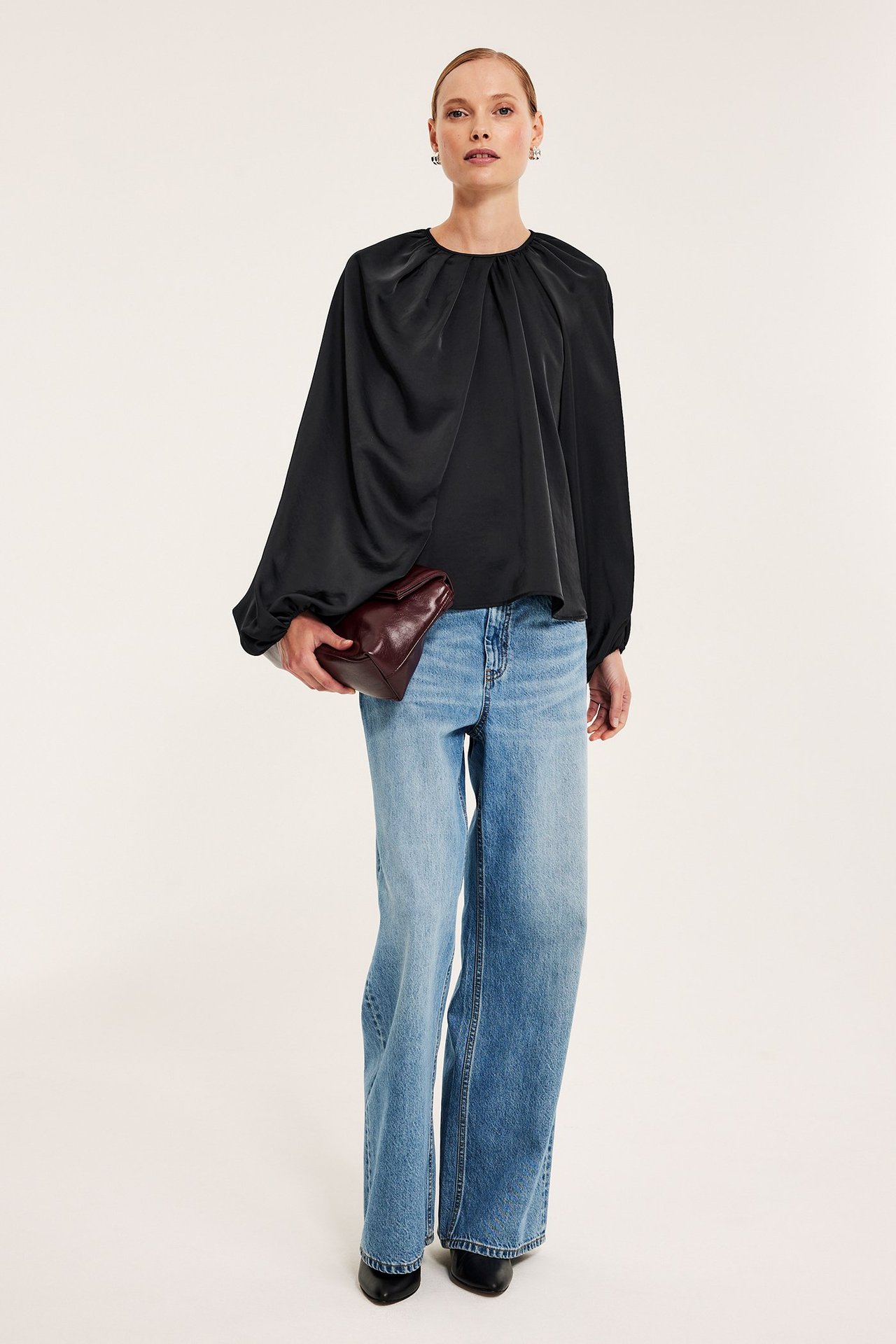 Blus med ballongärm