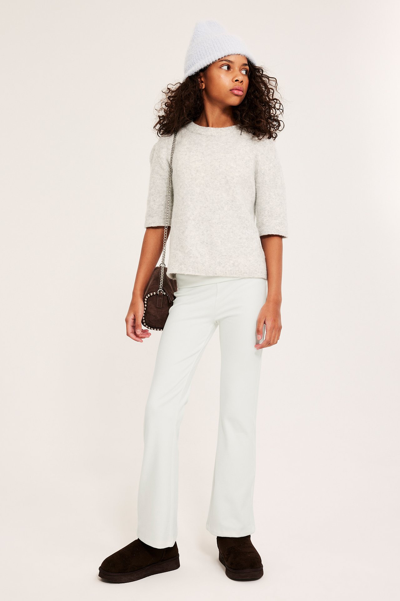 Lämpimät, levenevät joogahousut