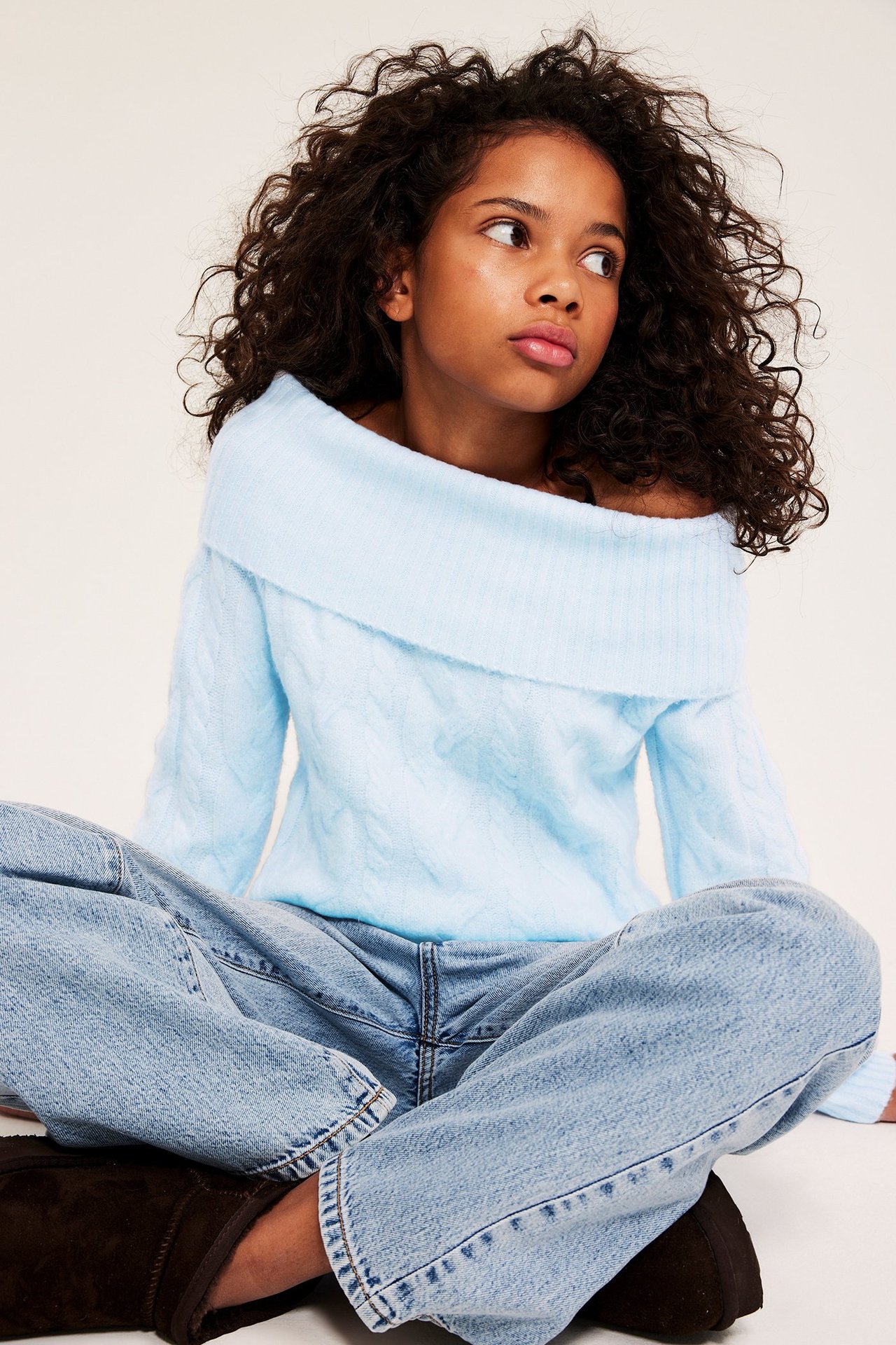 Kabelstrikket off shoulder-topp