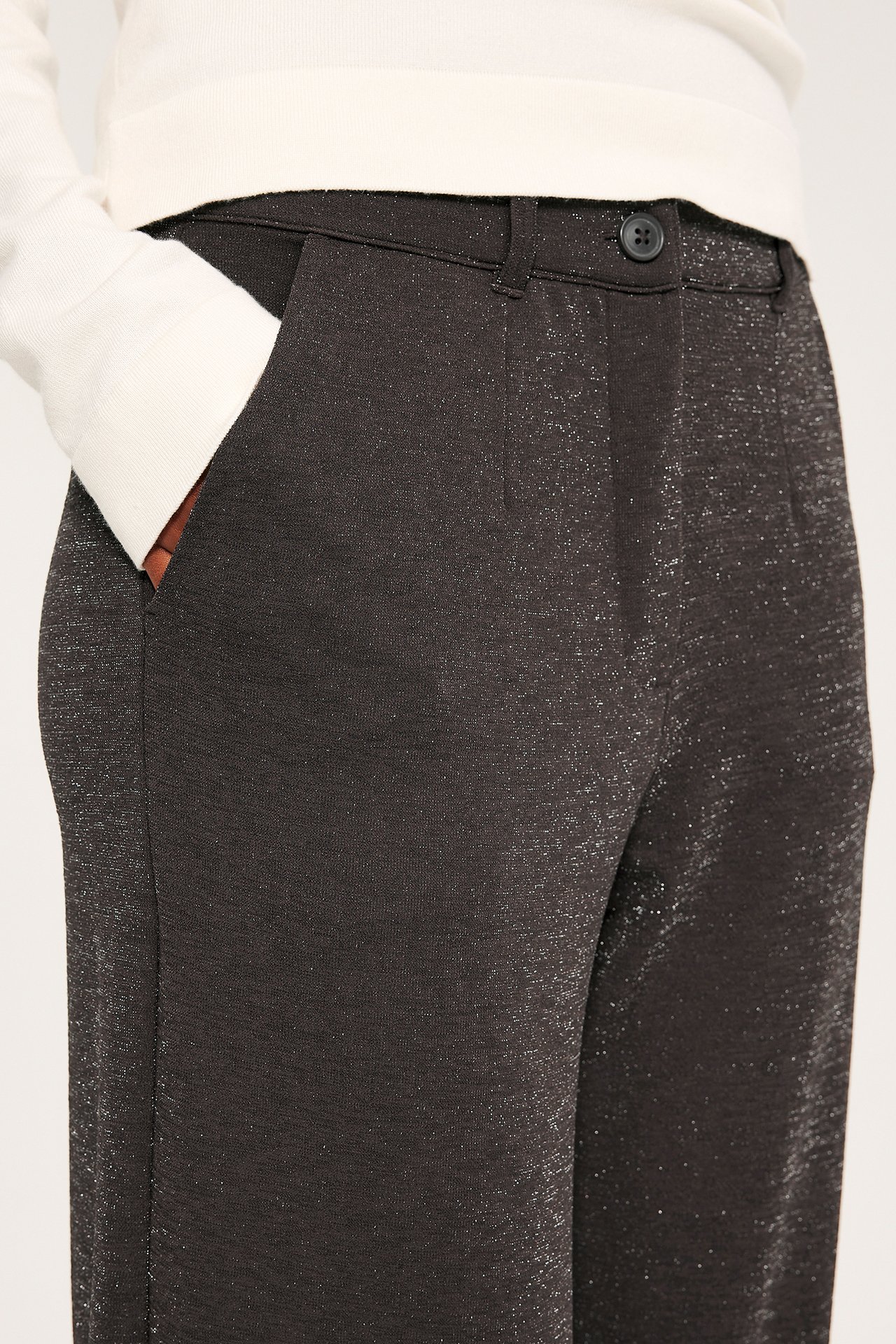 Ciemnobrązowe spodnie od kostiumu z brokatem, Punto Jersey, elastan, metalowe włókna, poliester.