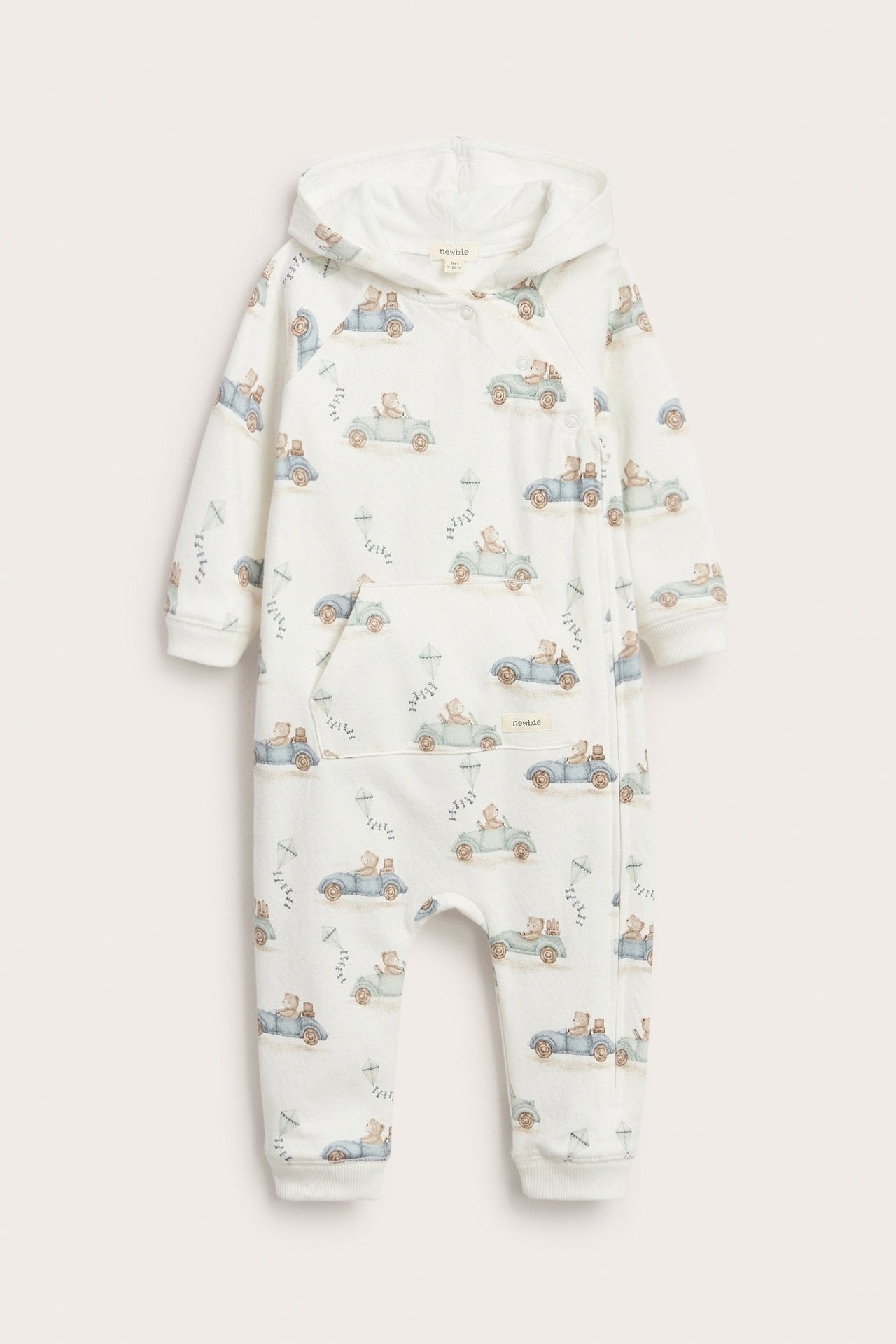 Offwhite jumpsuit, autoharjattu, huppu, tasku, painonapit, resorit, ja 100% puuvillaa.