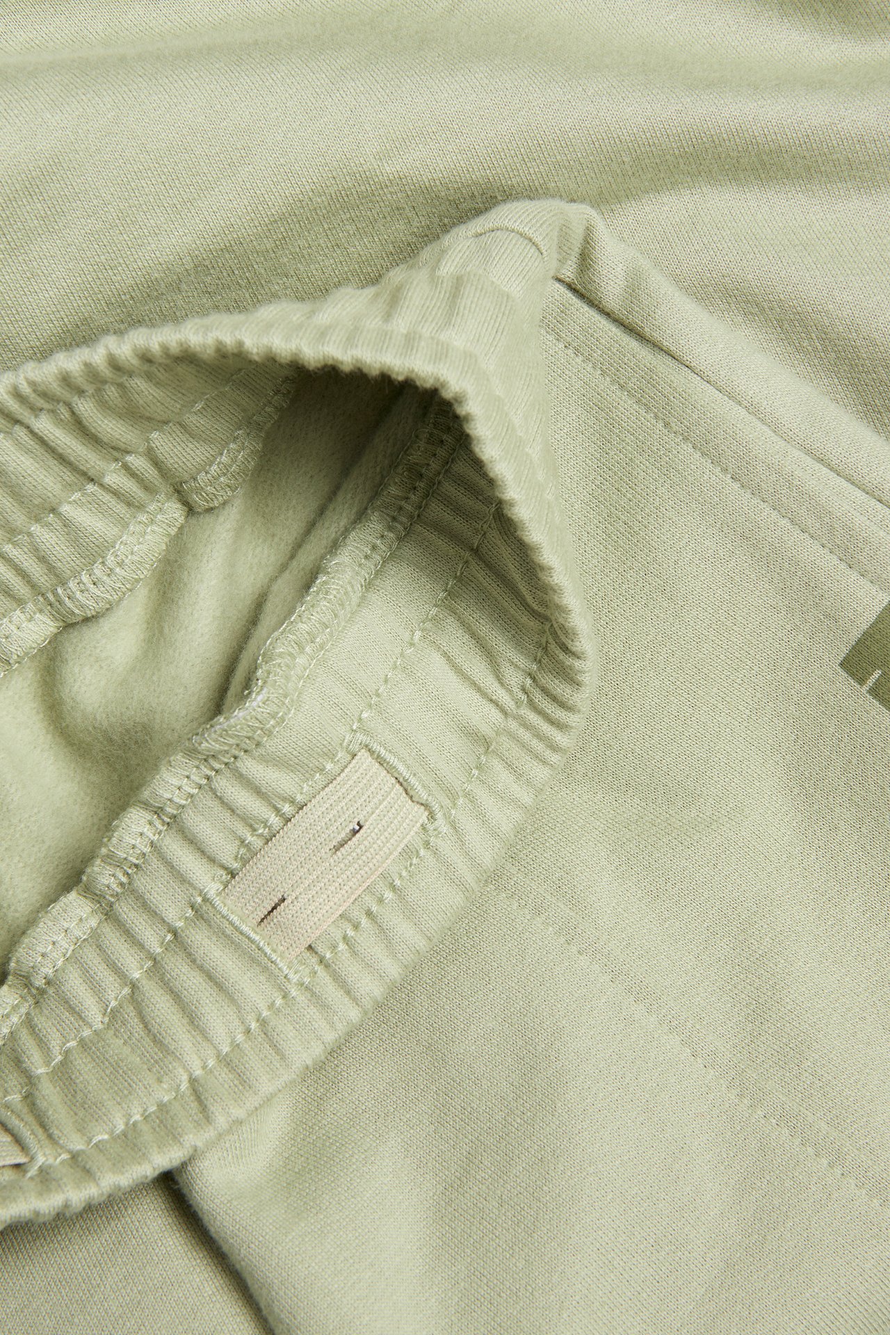 Mjukisbyxor med pressveck