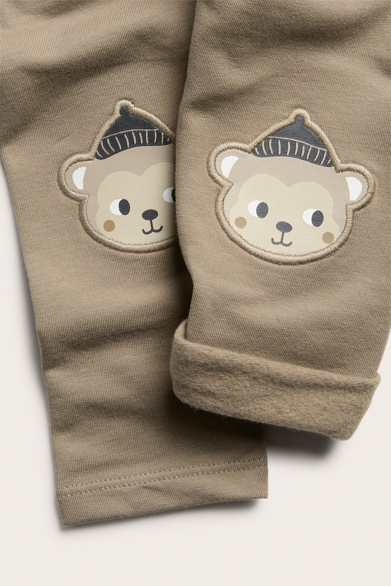 Lämpimät leggingsit