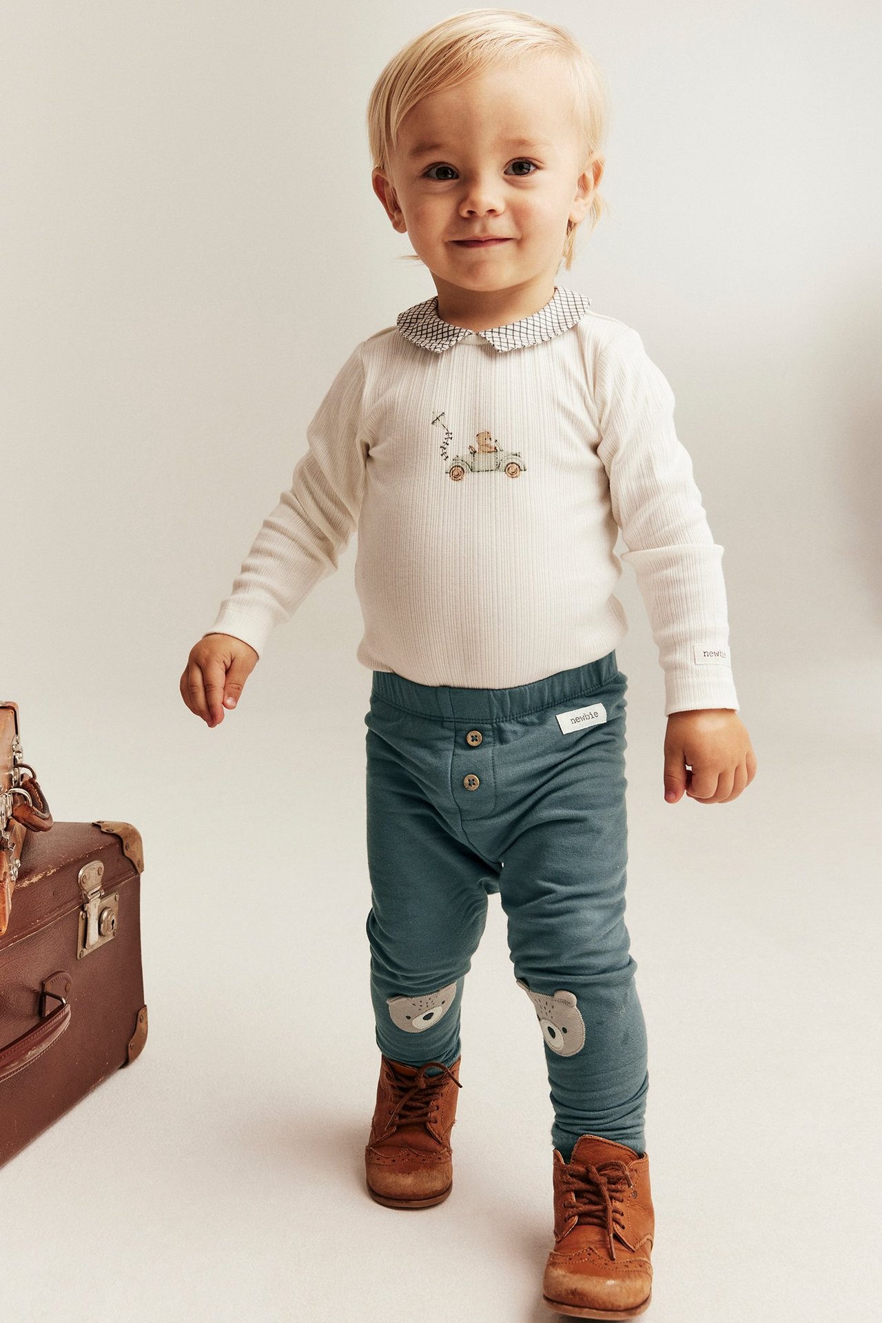 Leggingsit, joissa on harjattu sisäpuoli