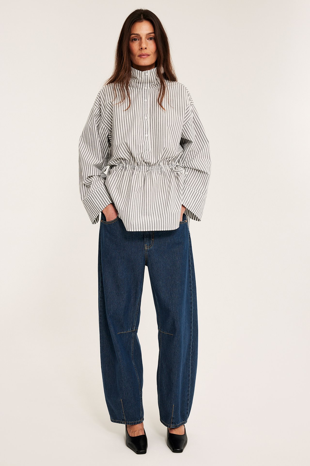 Wide jeans high waist barrel fit