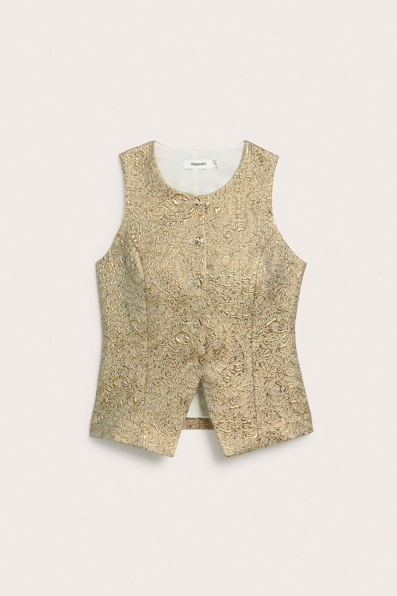 Frontvy av en guldfärgad jacquardmönstrad ärmlös väst med tre knappar och V-formad slits.