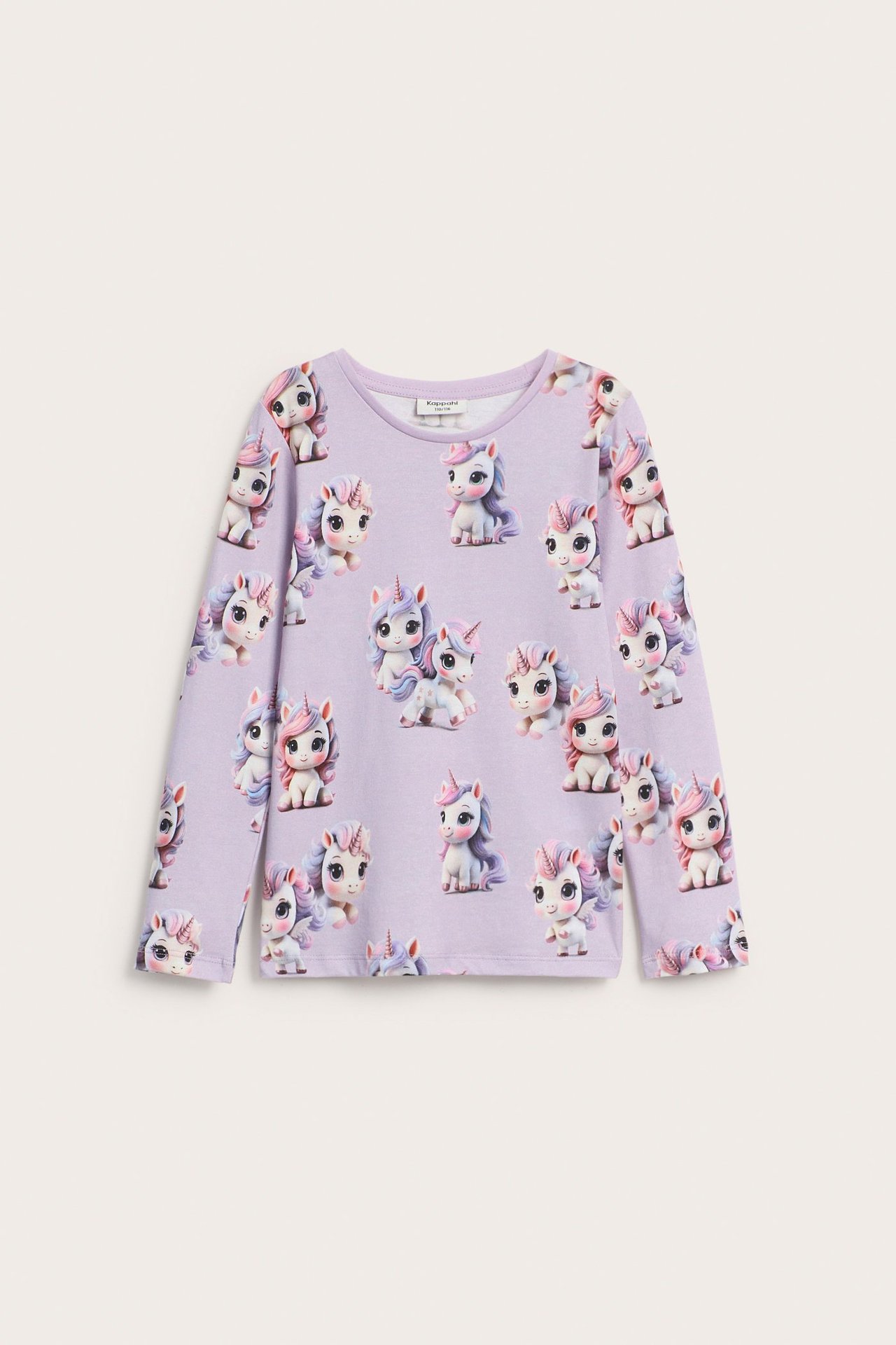 Edestä näkymä vaaleanliilasta pitkähihaisesta puuvillapaidasta, jossa on yksisarviskuvio.