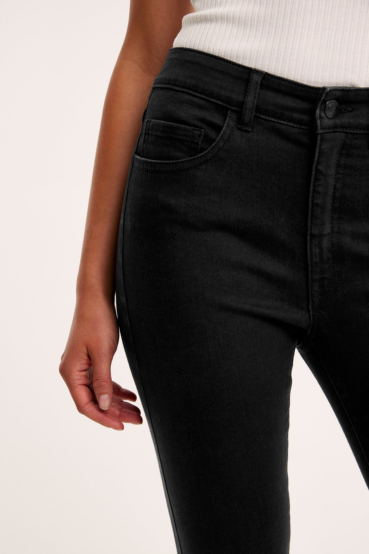 Cropped Slim Jeans Mid Waist - Svart - 3