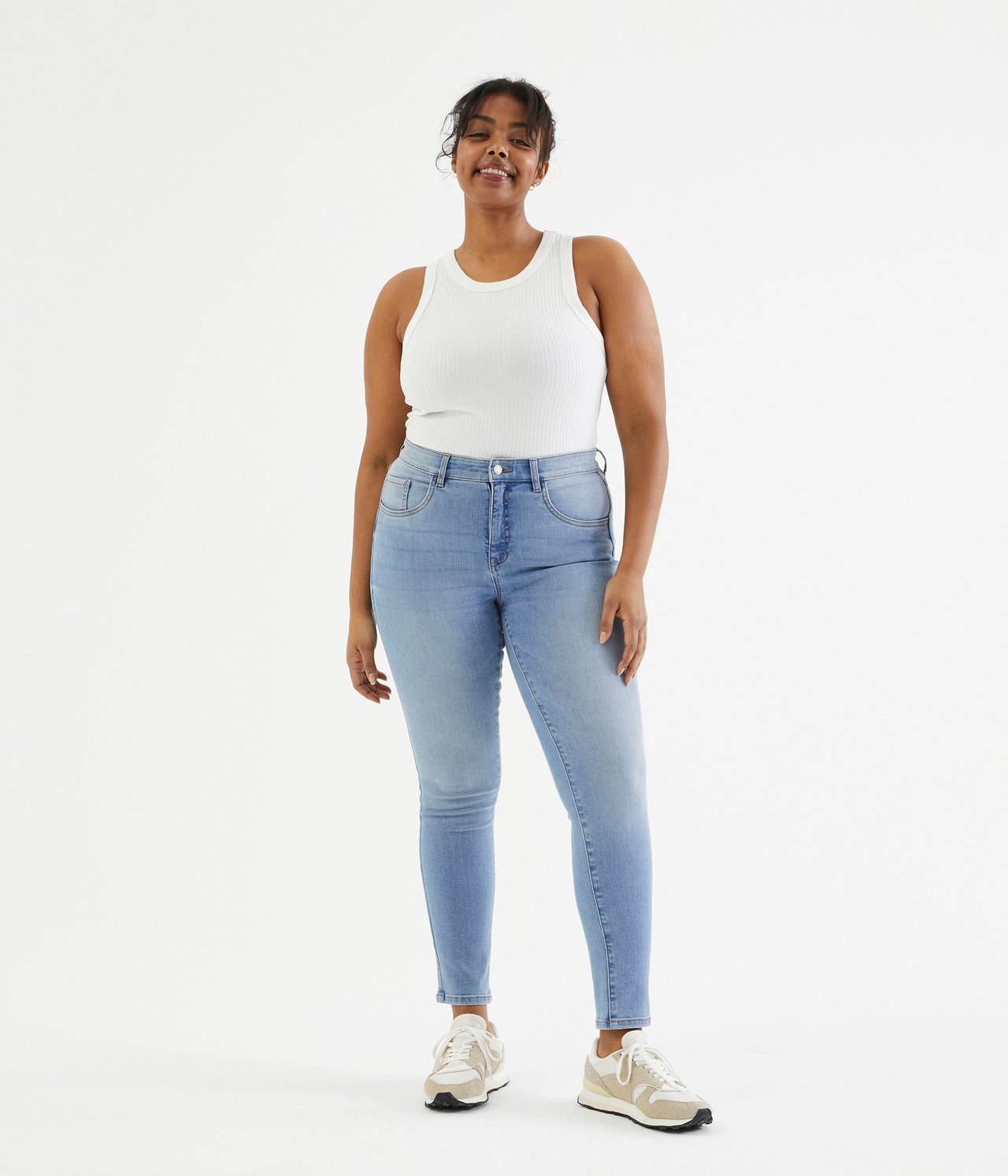 Cropped Slim Jeans Mid Waist - Jasny dżins - 4