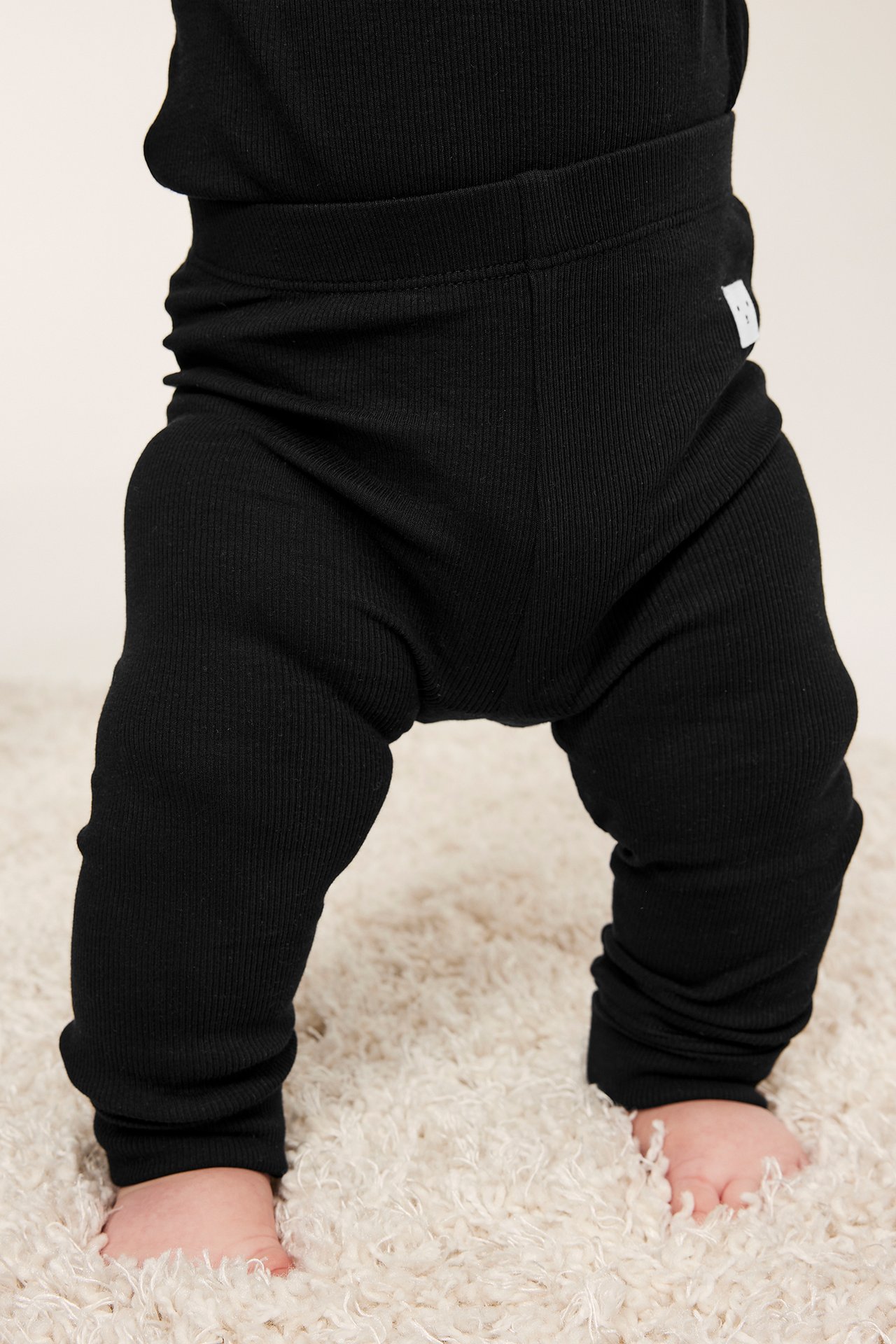 Ribatut leggingsit