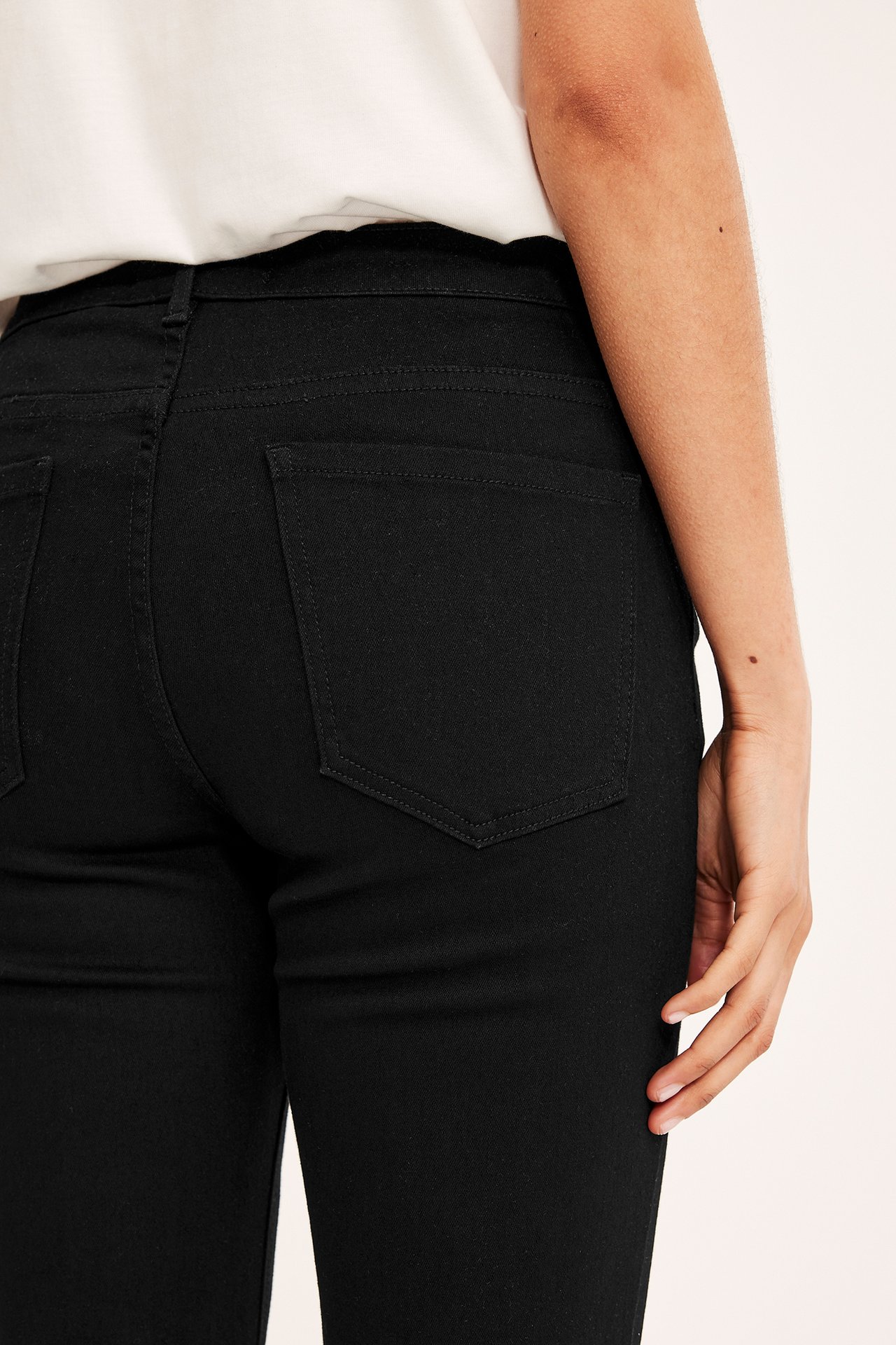 Straight Jeans Mid Waist - Svart - 6