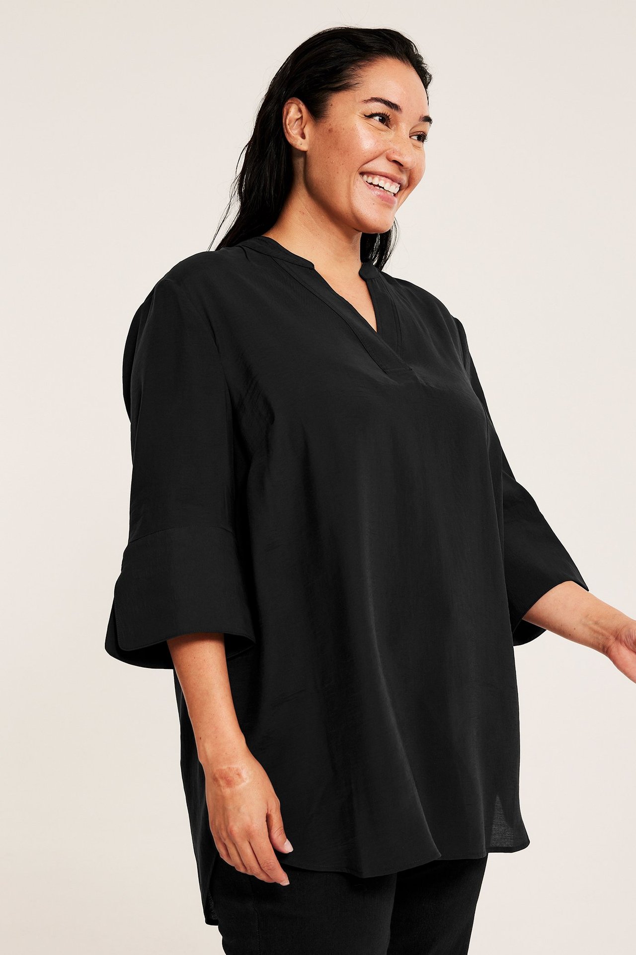 V-ringad blus