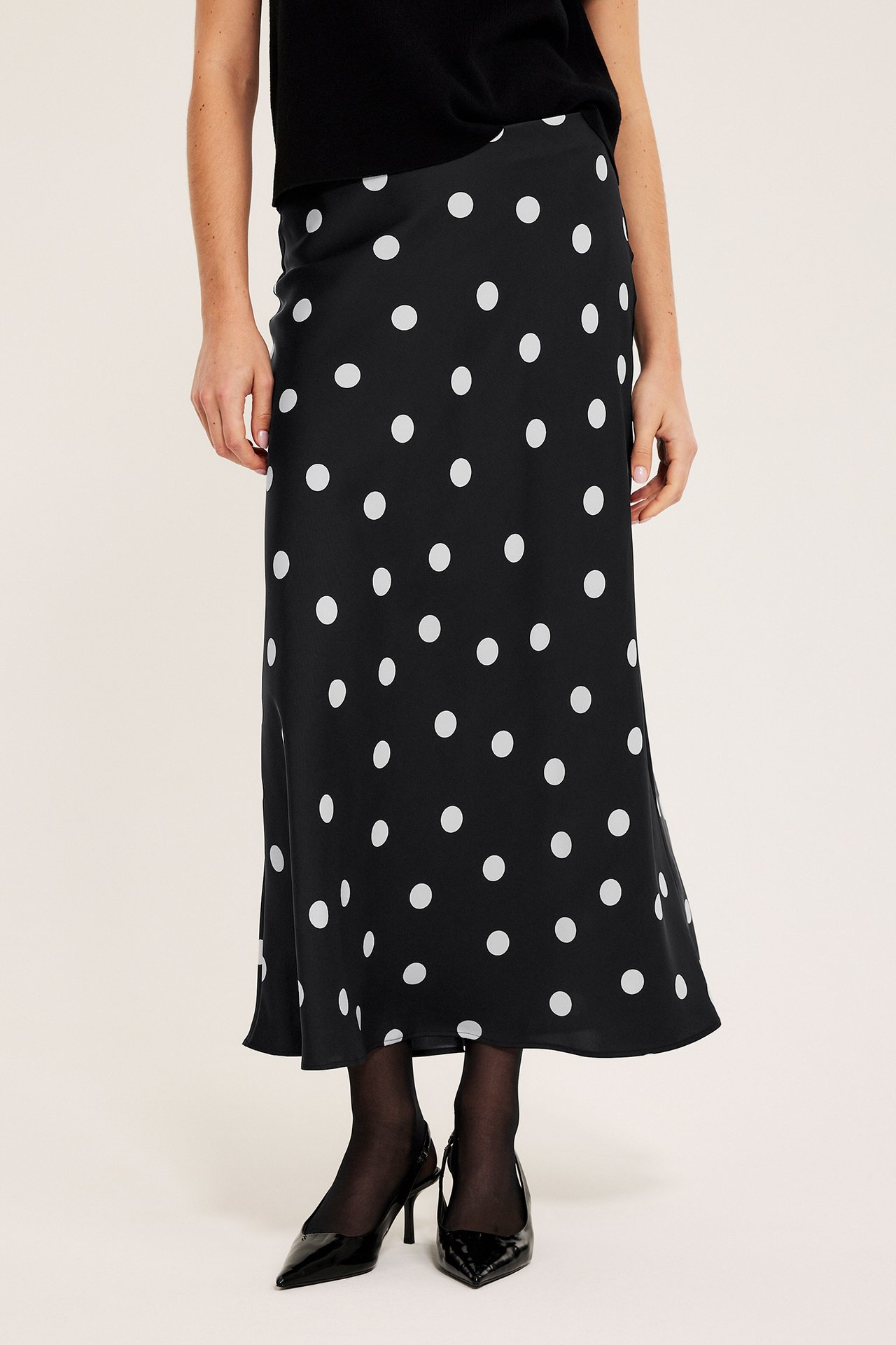 Satengskjørt - Svart - 4