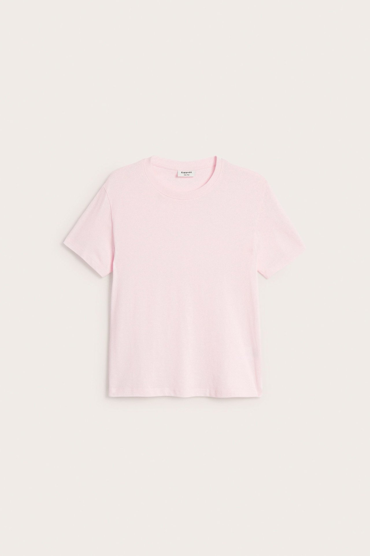 Widok z przodu jasnoróżowej, jednolitej, bawełnianej koszulki z krótkim rękawem i okrągłym dekoltem.