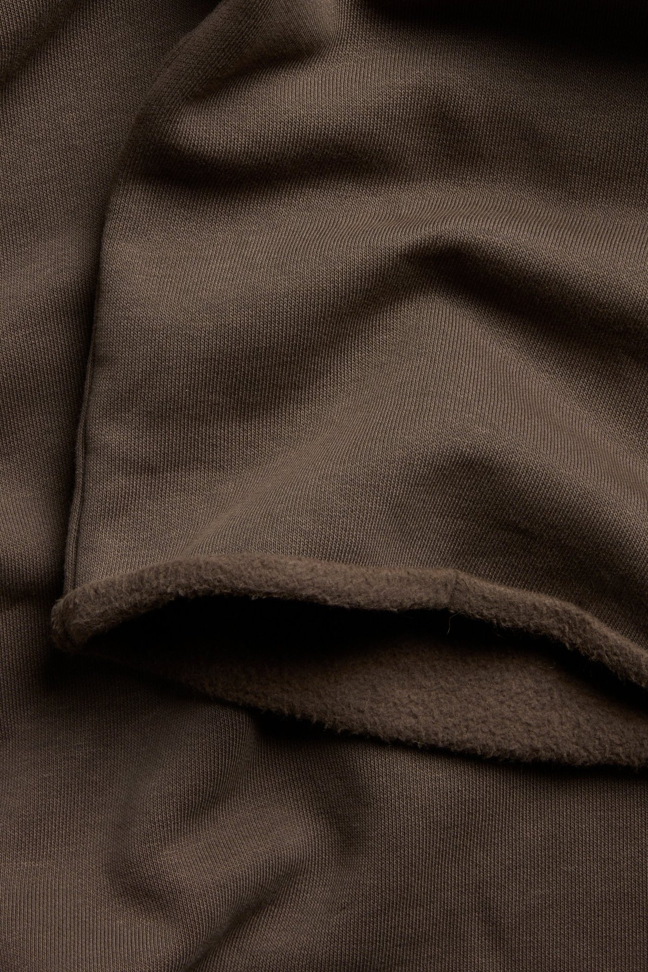 Suorat collegehousut