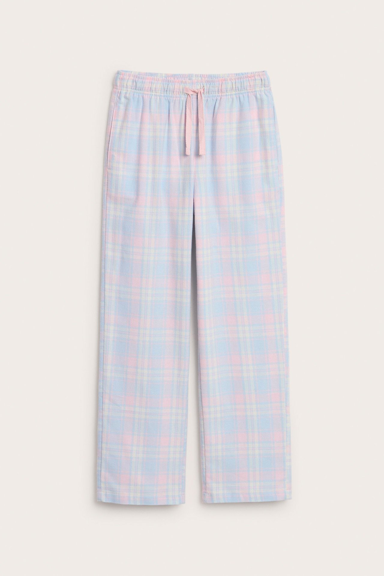 Framifrån: Blå, rosa och gula rutiga flanellpyjamasbyxor med resår i midjan och rosa dragsko.