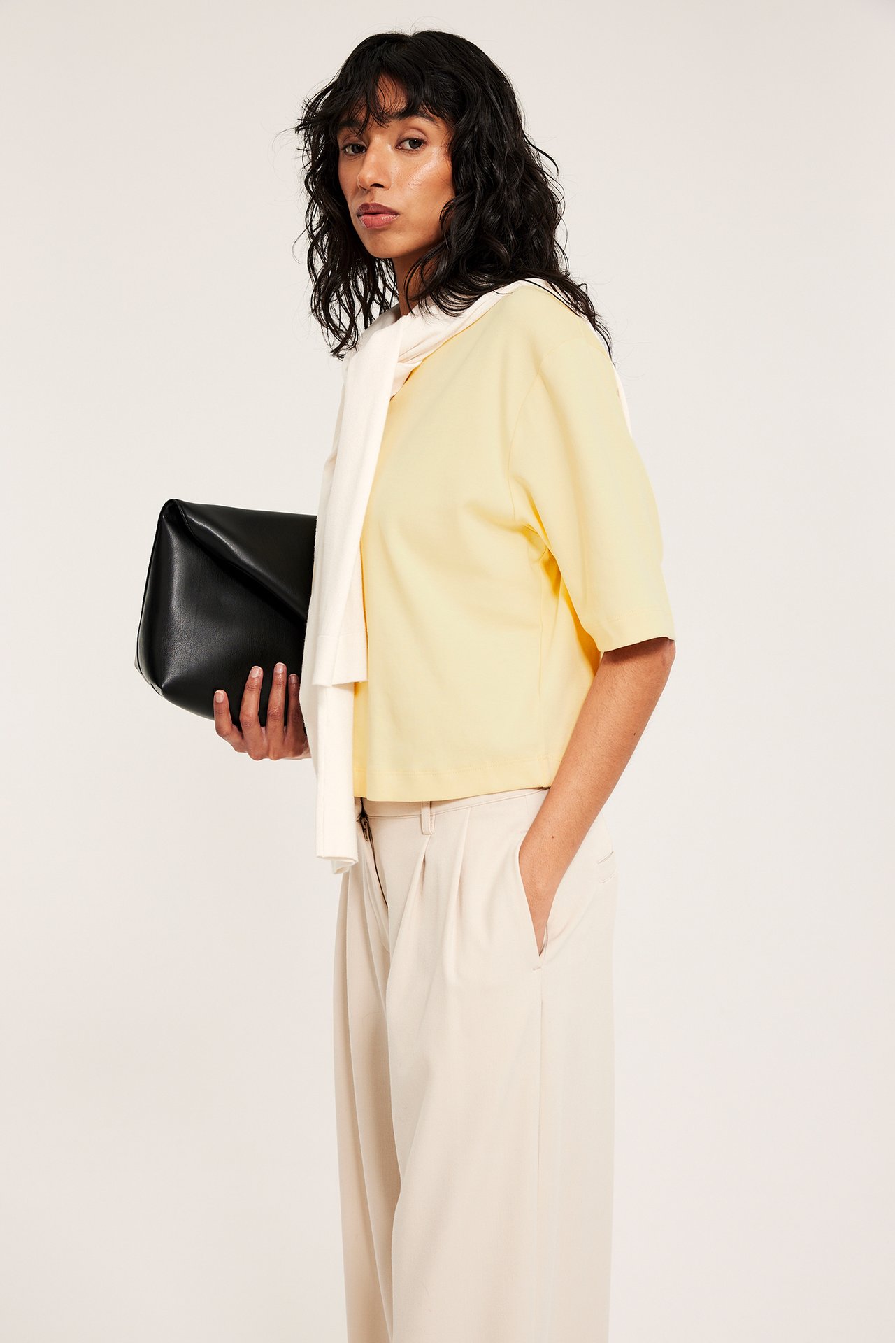 Krótki t-shirt - Jasnożółty - 4