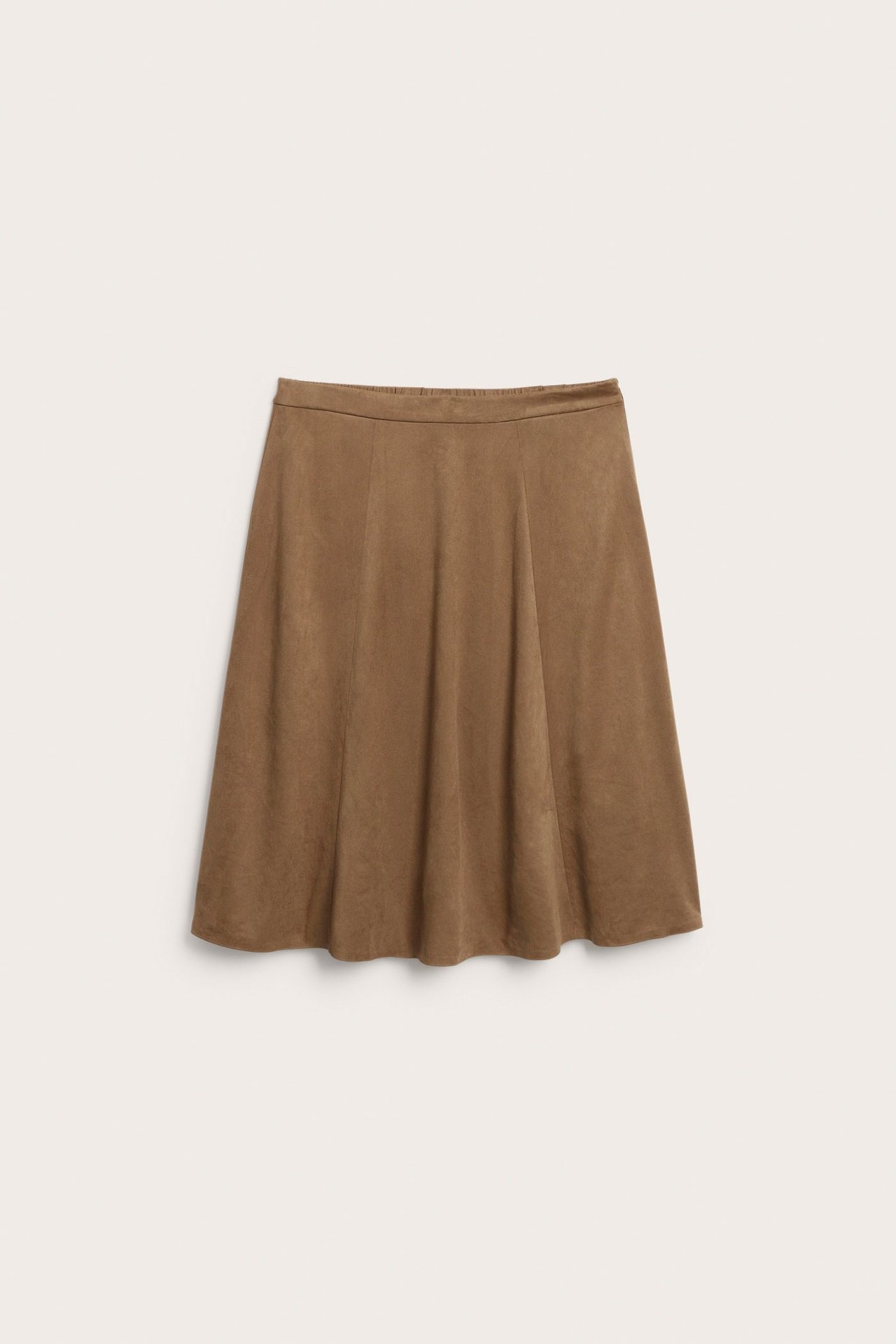 Edestä kuvattu pitkä ruskea mokkajäljitelmä-A-linjainen hame, jossa kuminauha vyötäröllä.