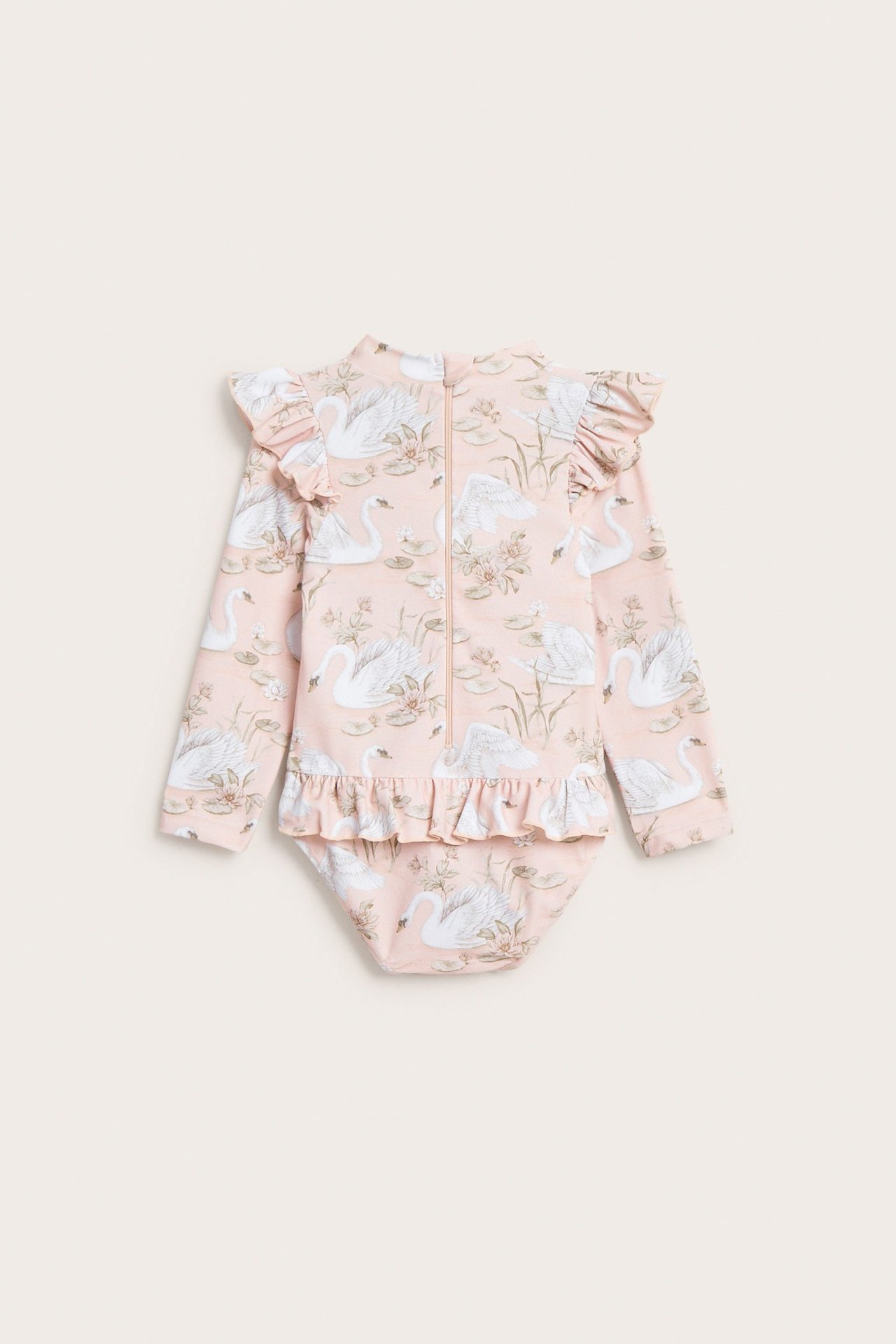 Widok z tyłu: Różowy strój kąpielowy UV dla dzieci, łabędzi wzór, długie rękawy, falbanki, zamek.