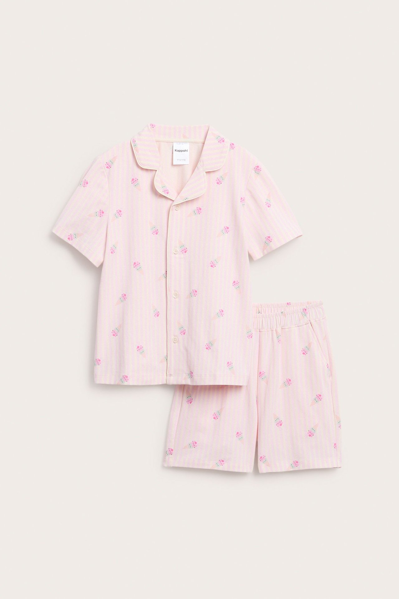 Widok z przodu dziecięcej piżamy z ecru bawełny, krótkim rękawem, w różowe paski i wzory lodów.