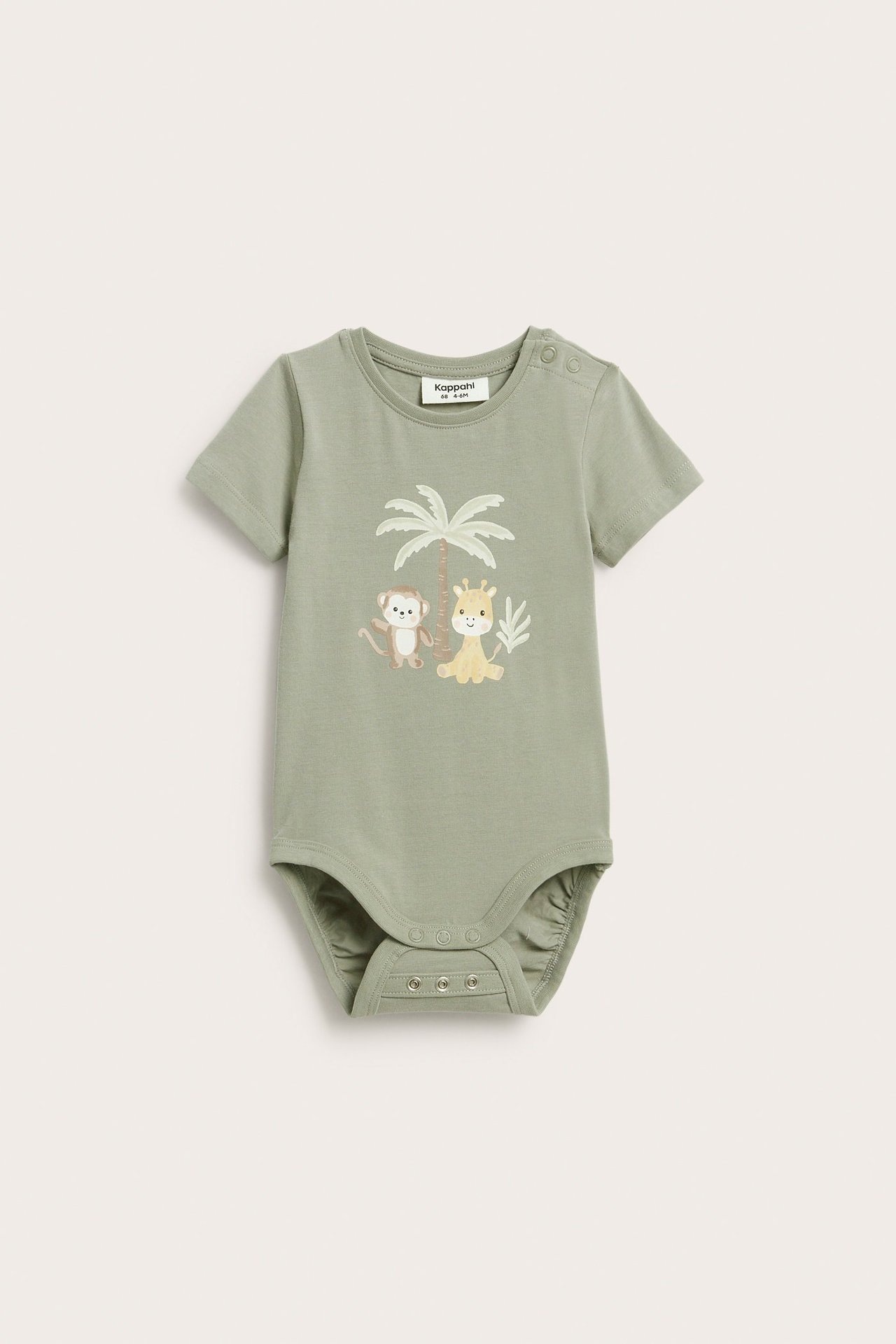 Støvgrønn kortermet babybody i jersey med ape- og giraffprint, med trykknapper, frontvisning.