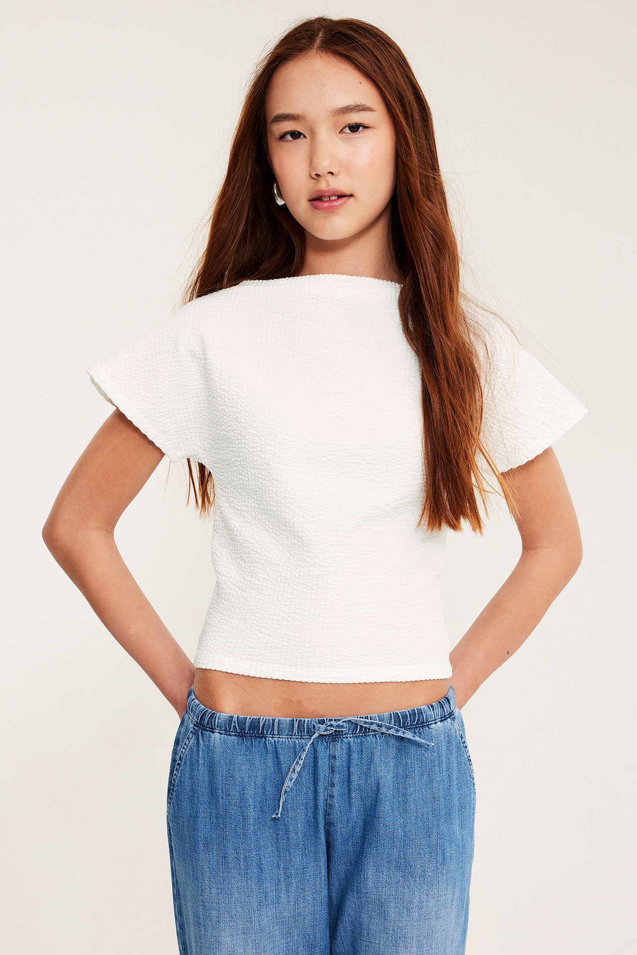 Båtringat topp i bäckebölja