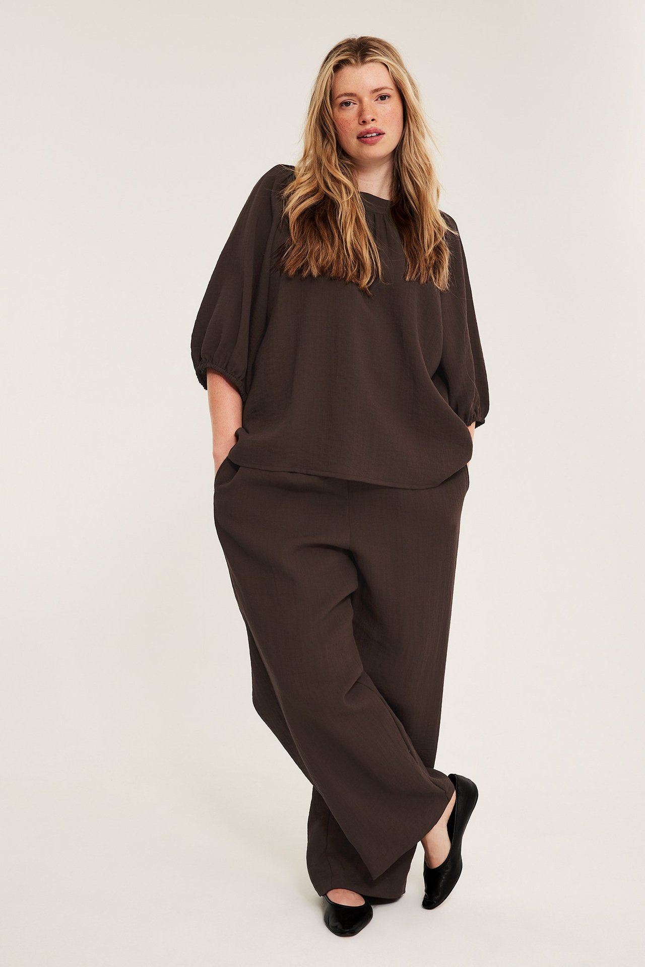 Vida byxor i viskosmix