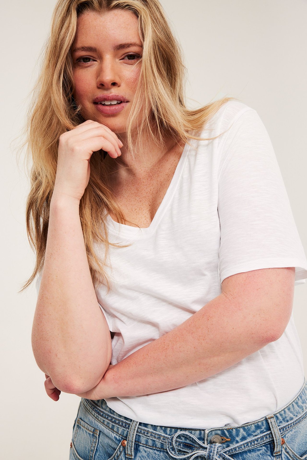 T-skjorte med V-hals i bomull