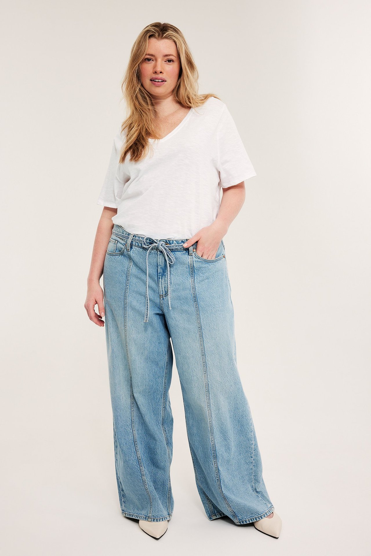 T-skjorte med V-hals i bomull