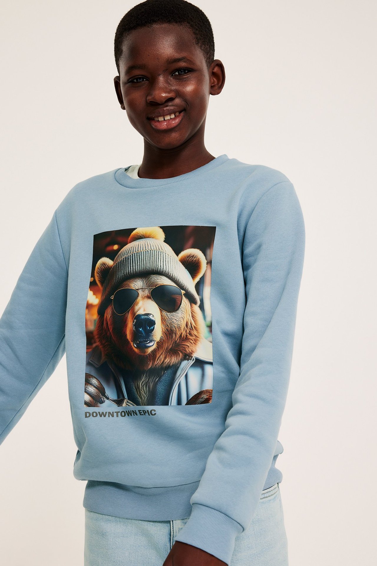 Collegepaita, jossa on painatus