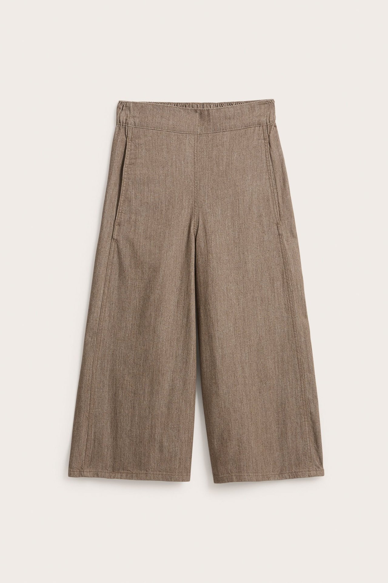 Edestä ruskeat melange puuvillaiset pull-on culotte-farkut joustovyötäröllä ja sivutaskuilla.