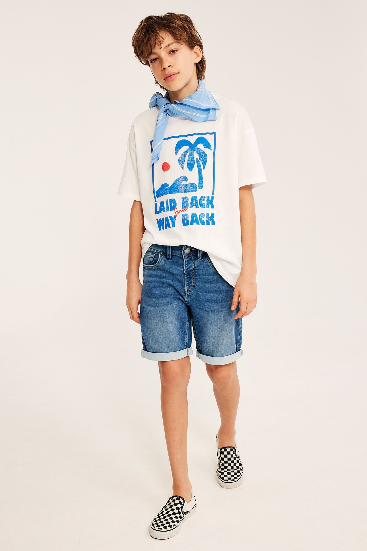 Joustavat farkkushortsit collegedenimistä