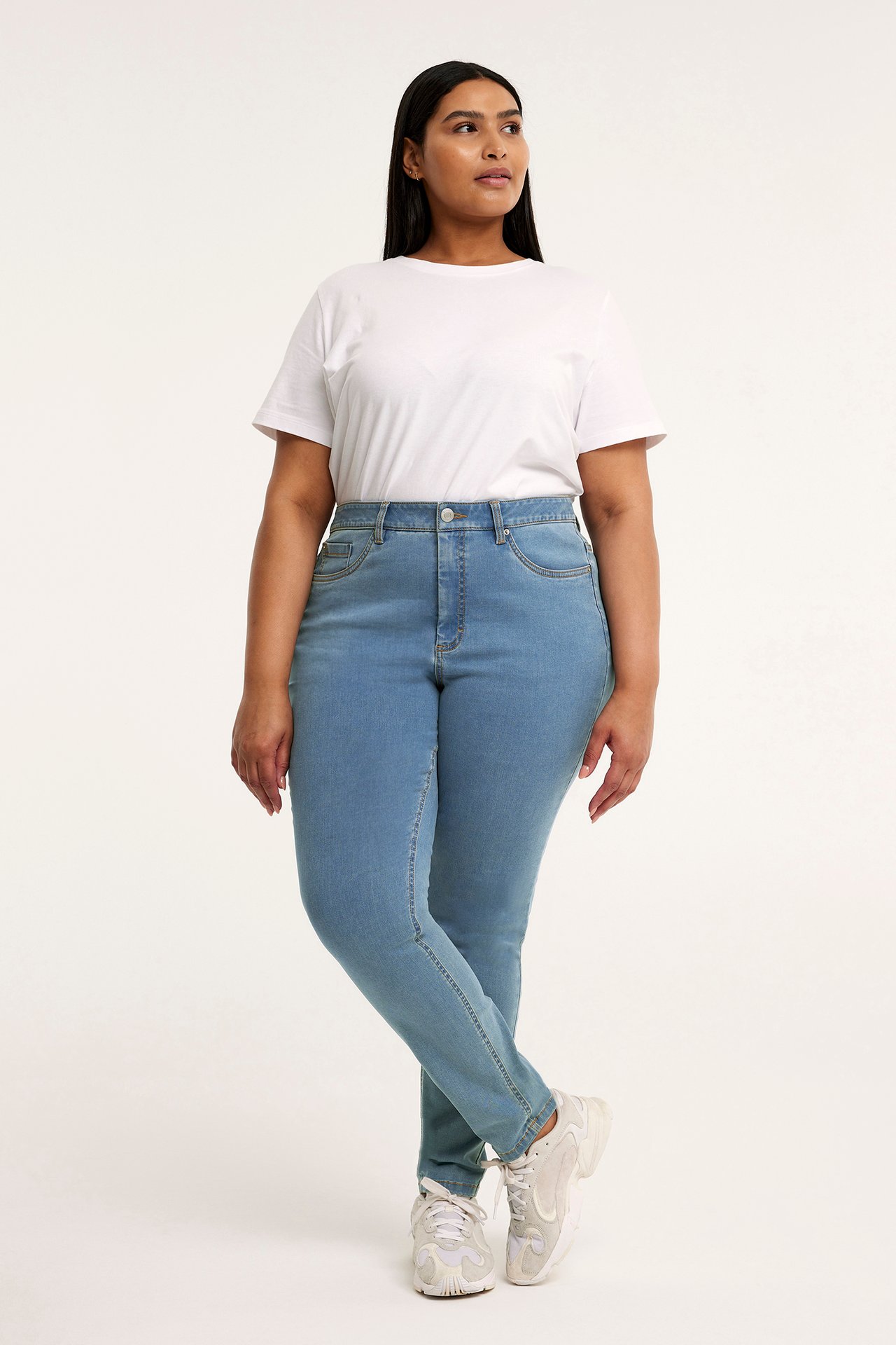 Ebba slim jeans - Vaalea denimi - 172cm / Storlek: 50 - 1