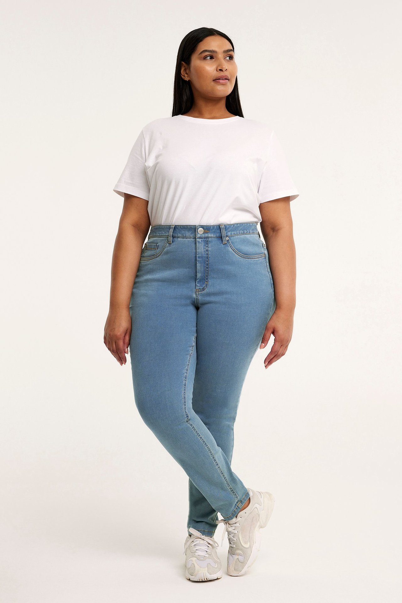 Ebba slim jeans Vaalea denimi - null - 0