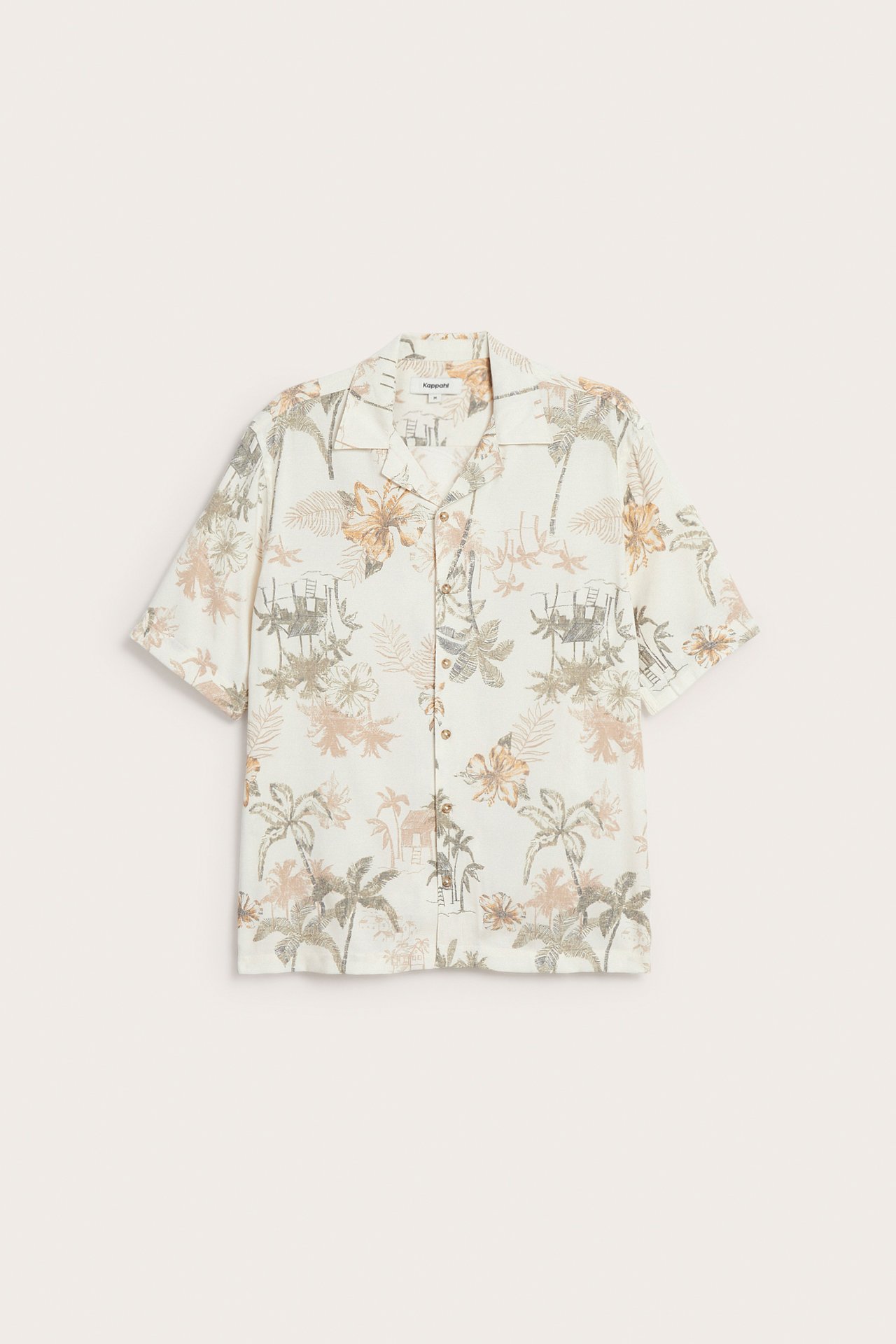 Edestä: vaalea beige miesten lyhythihainen resort-paita trooppisella palmukuvioinnilla.