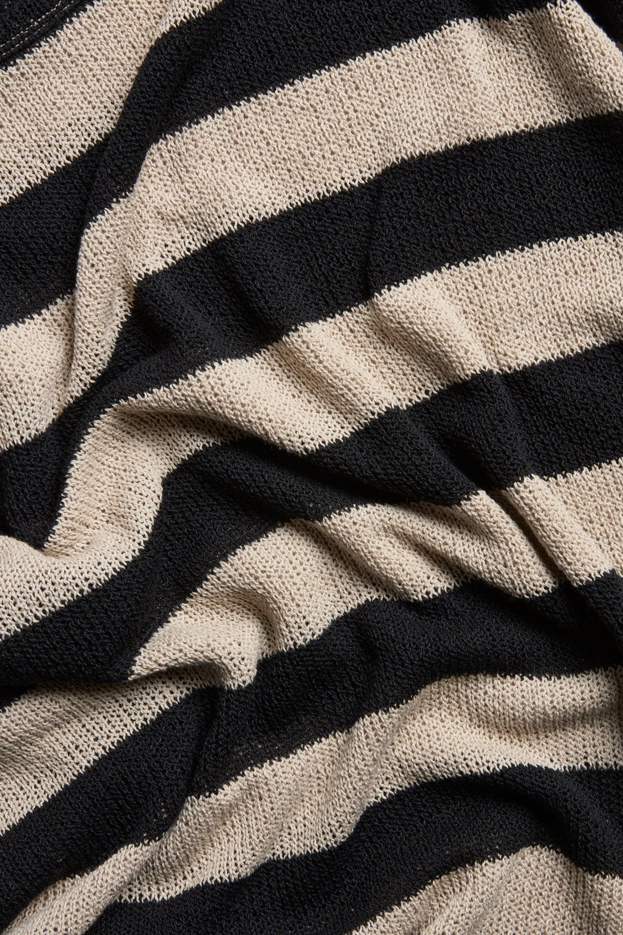 Sweter z dzianiny, z krótkimi rękawami