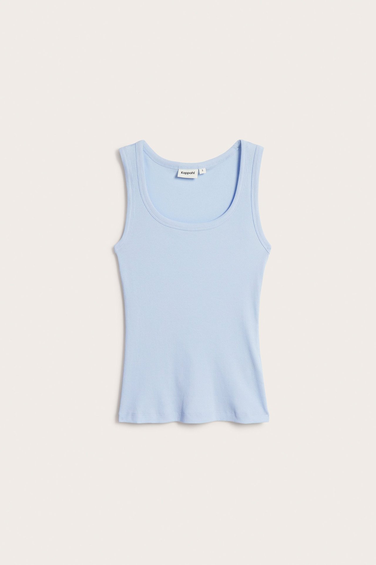 Edestä vaaleansininen resoritoppi joustavasta puuvillasekoitteesta.