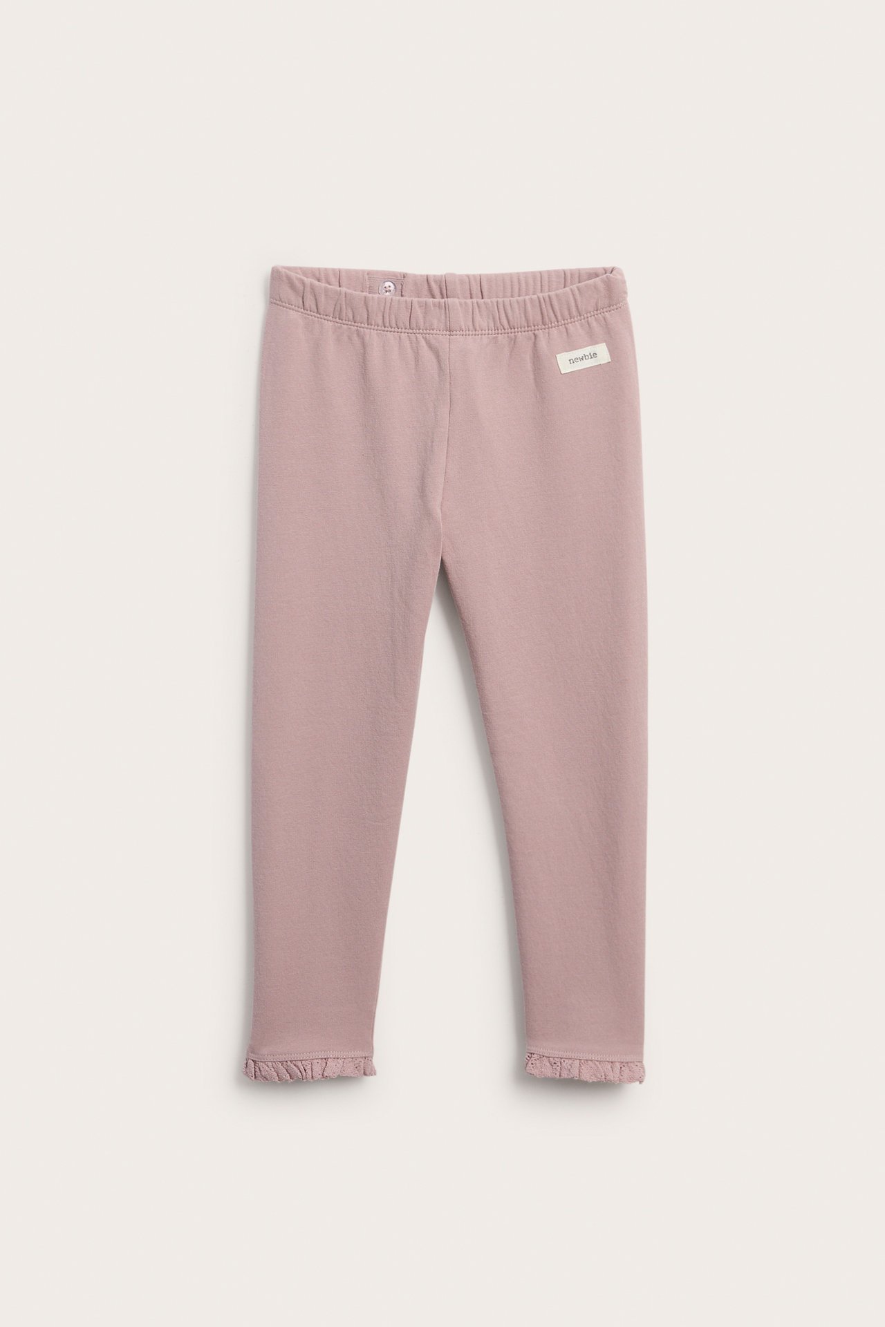 Leggingsit, joissa on harjattu sisäpuoli
