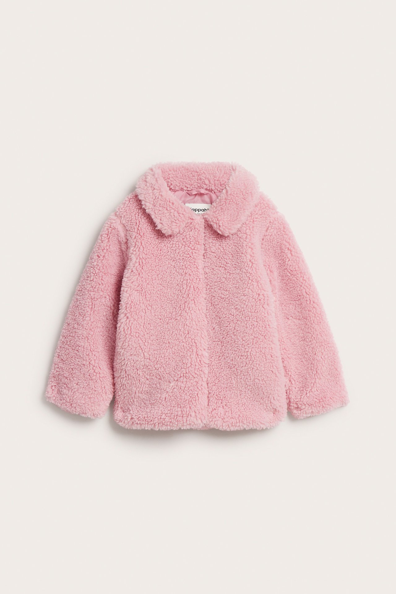 Framifrån, rosa långärmad teddyjacka med krage och knäppning.