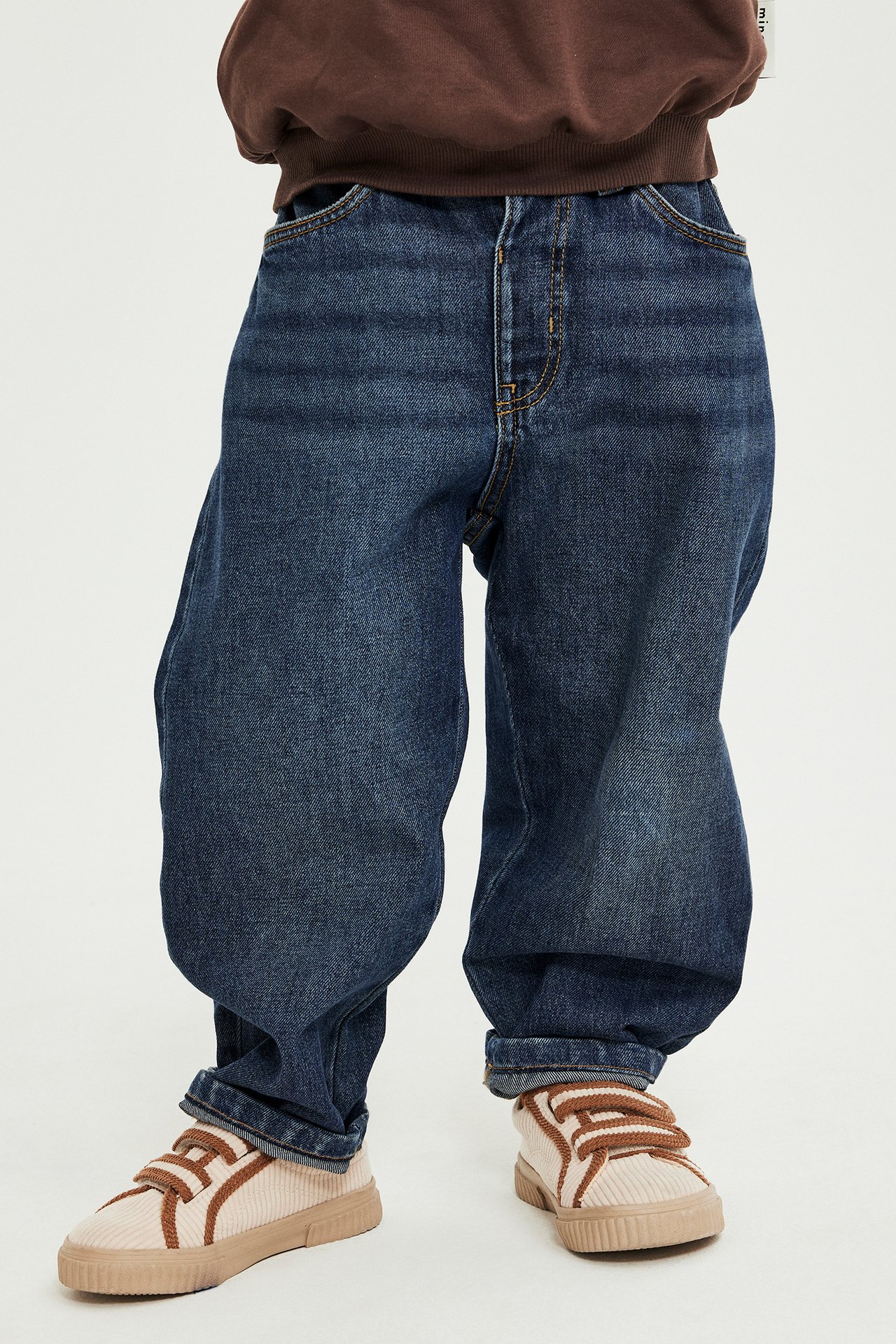 Jeans med barrel fit