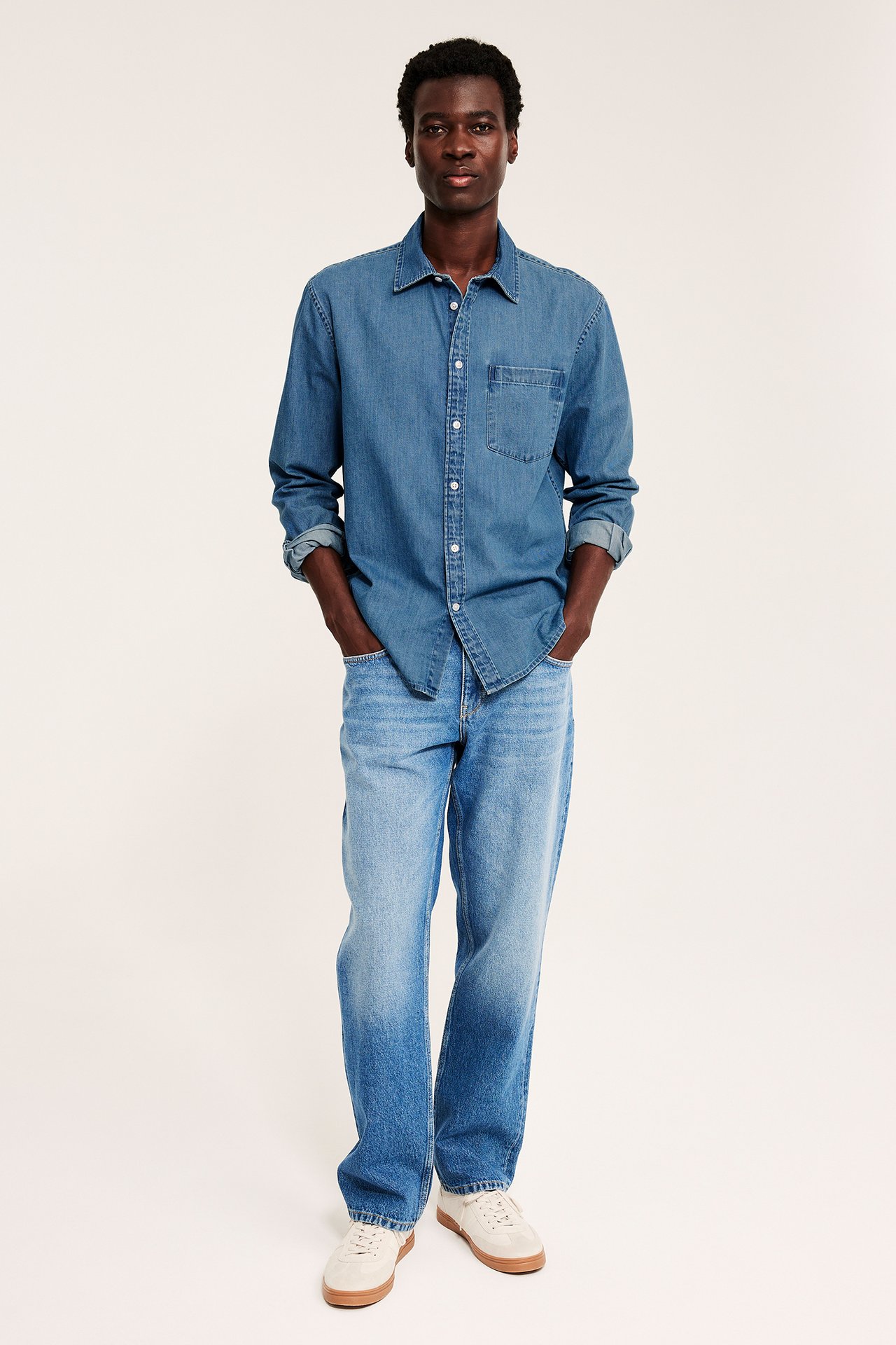 Langermet jeansskjorte med regular fit