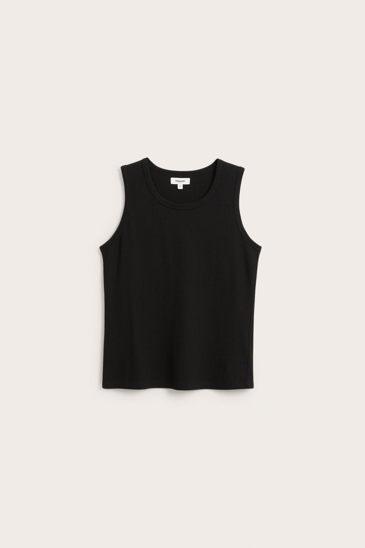 Frontvisning av svart slim fit pointelle tank top for herre med rund hals.