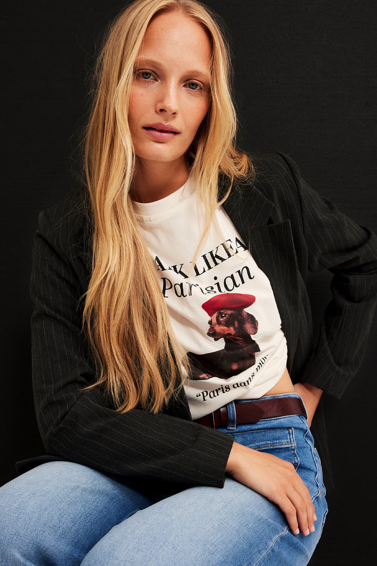 T-shirt med tryck "Je t'aime Paris"