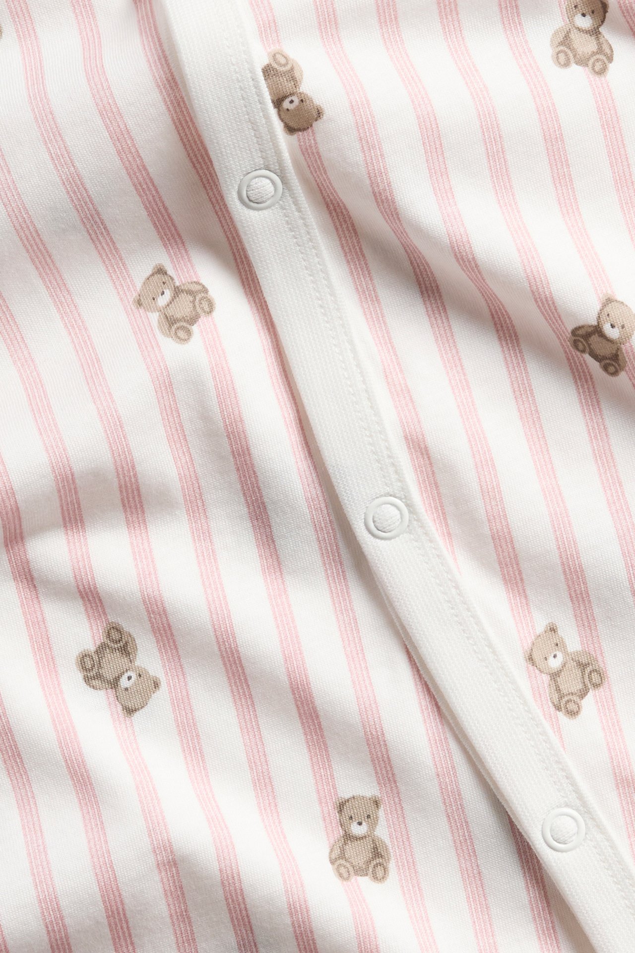 Raidallinen pyjama nalleilla